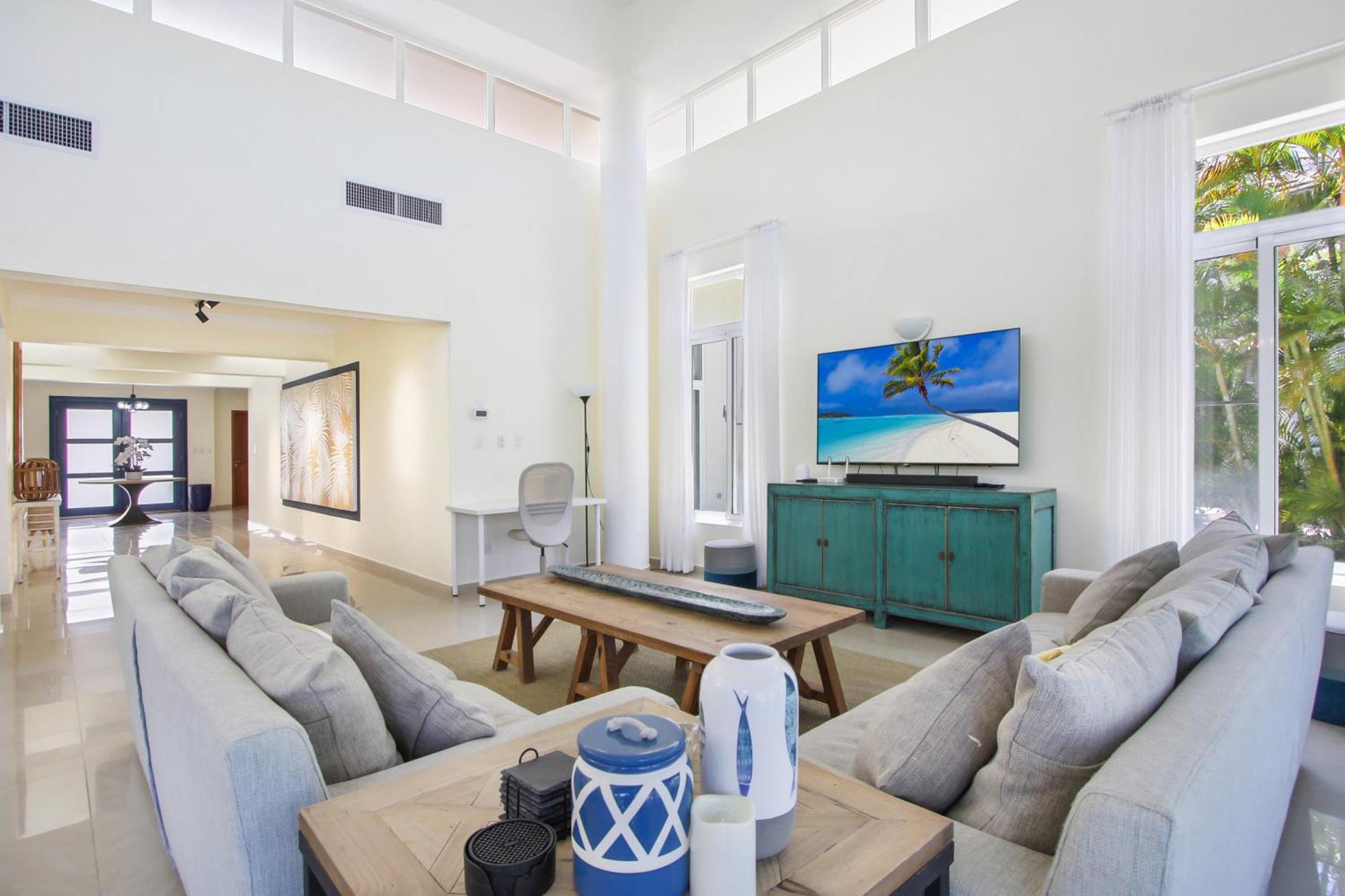 Villa Stunning 3-bedroom With Pool, Jacuzzi And Maid Near Bavaro Punta Cana