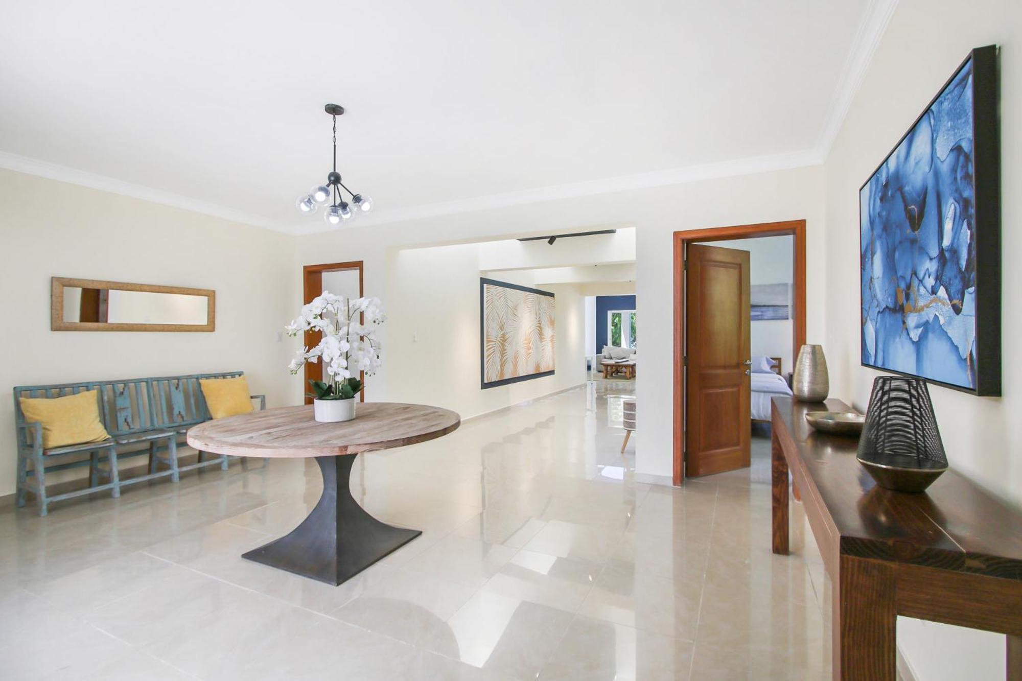 Stunning 3-bedroom With Pool, Jacuzzi And Maid Near Bavaro *