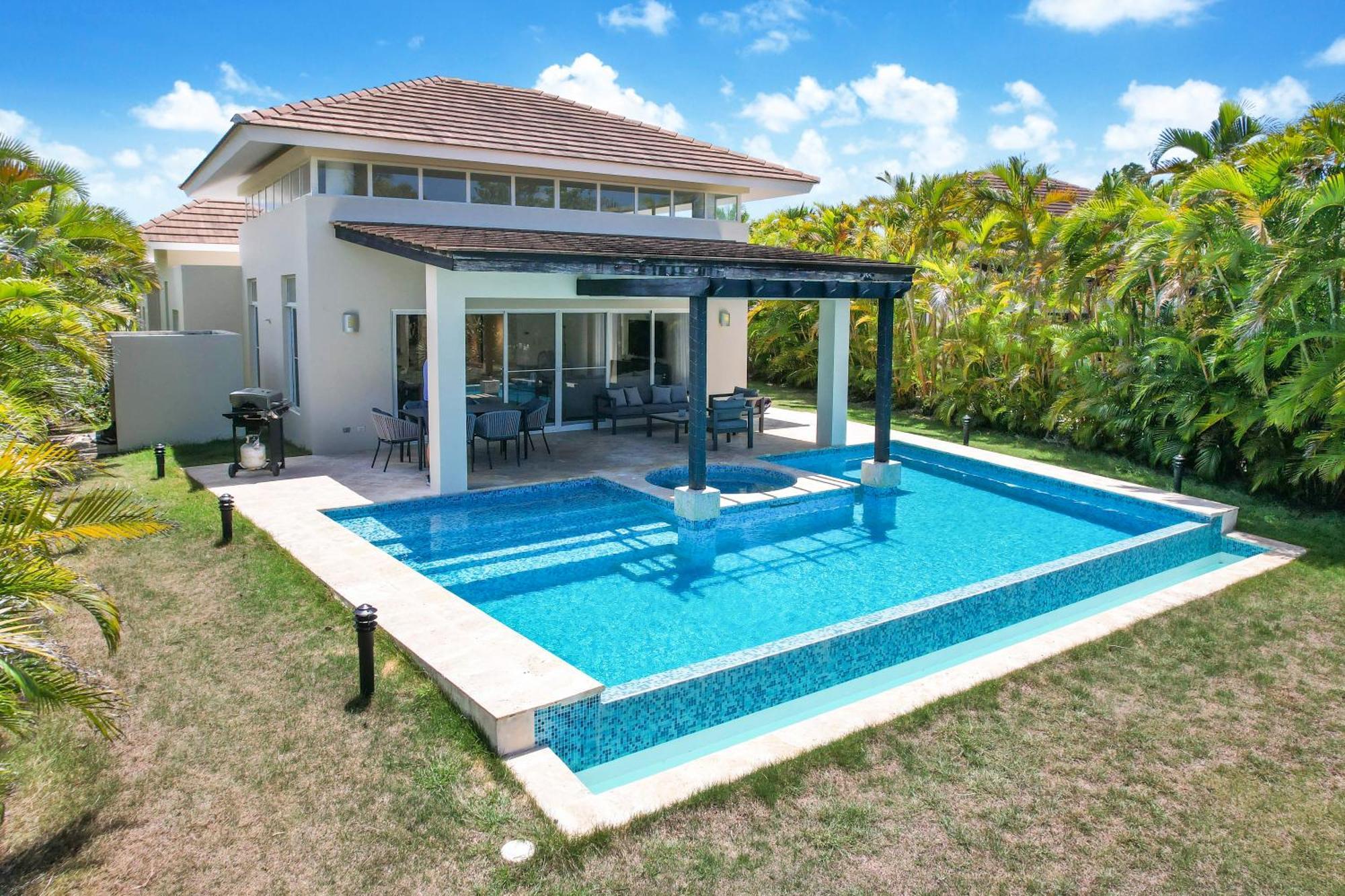 Villa Stunning 3-bedroom With Pool, Jacuzzi And Maid Near Bavaro *