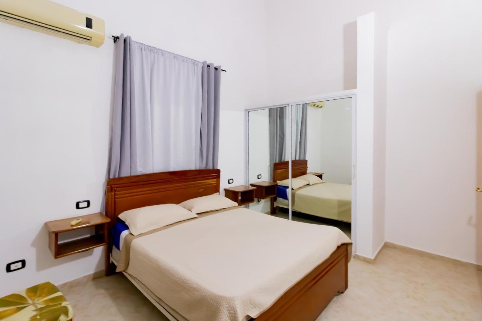 Capri Aparthotel 3*