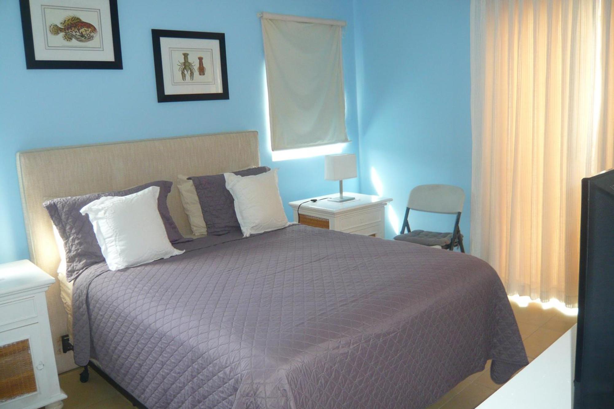 The Blue Lagoon Of The Caribbean Sea. Velero 205.cadaques Caribe La Fragata