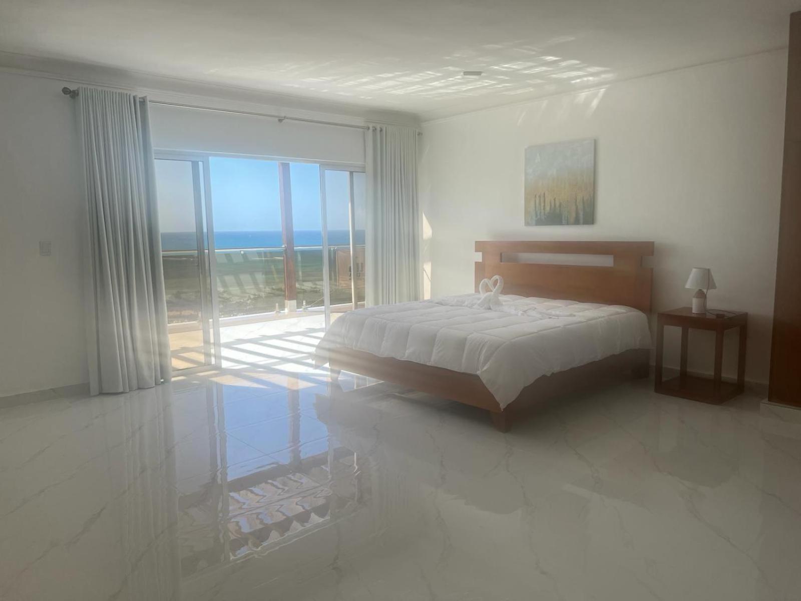 Luxury Front With Private Pool And Stunning Ocean View! *