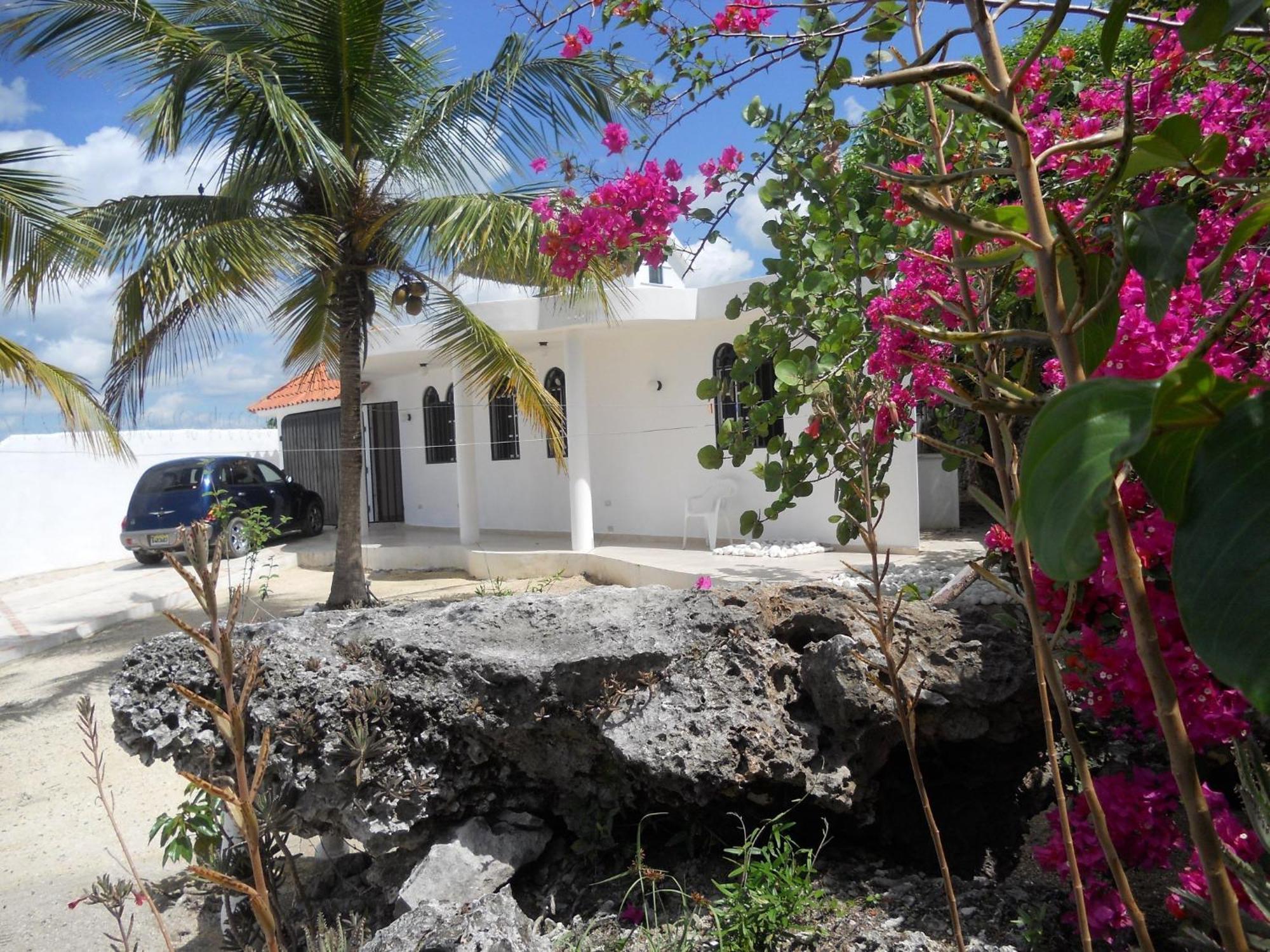 Guest house Guesthouse Villa La Isla