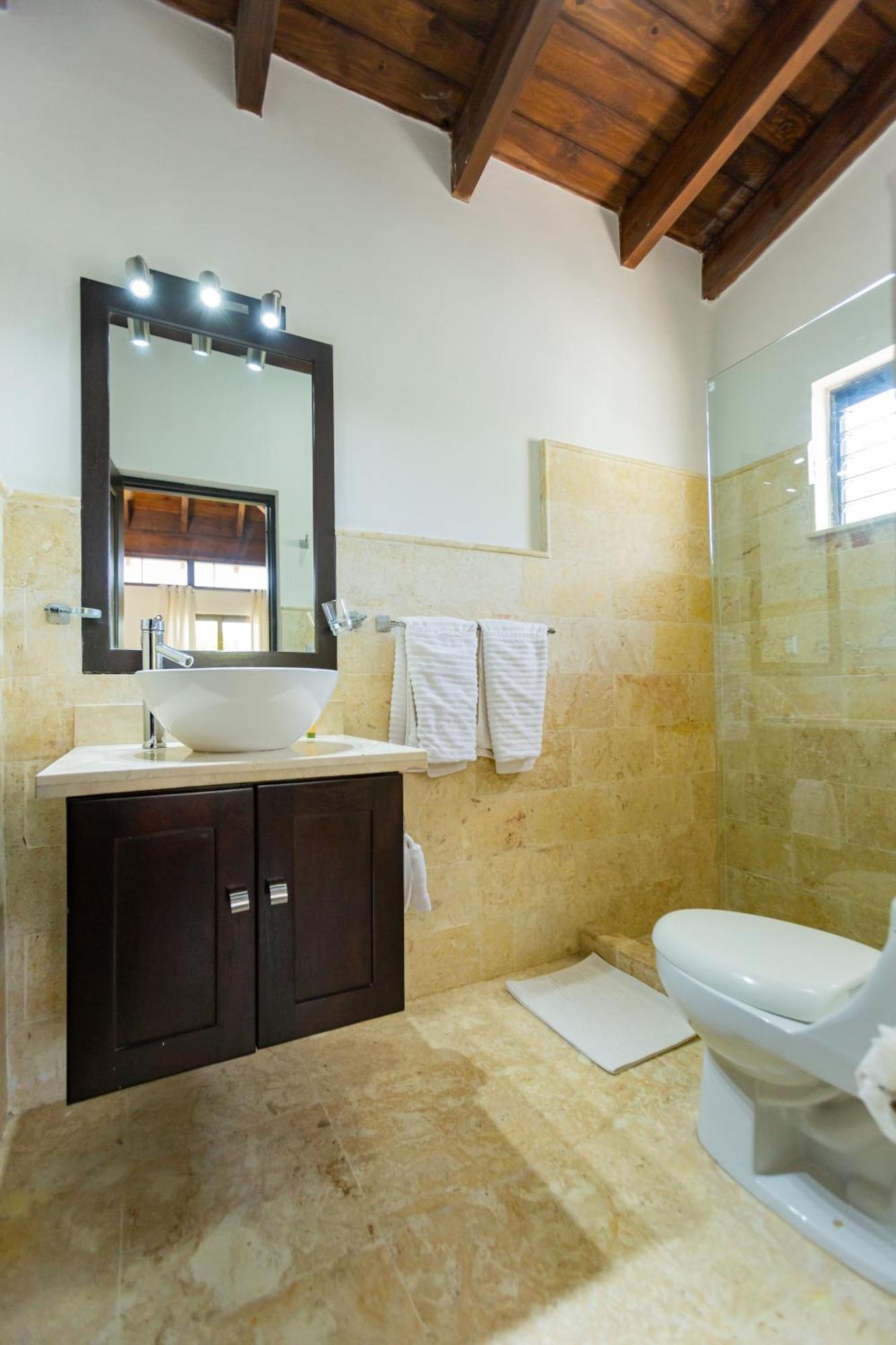 At Grand Laguna By Calisto Apartment