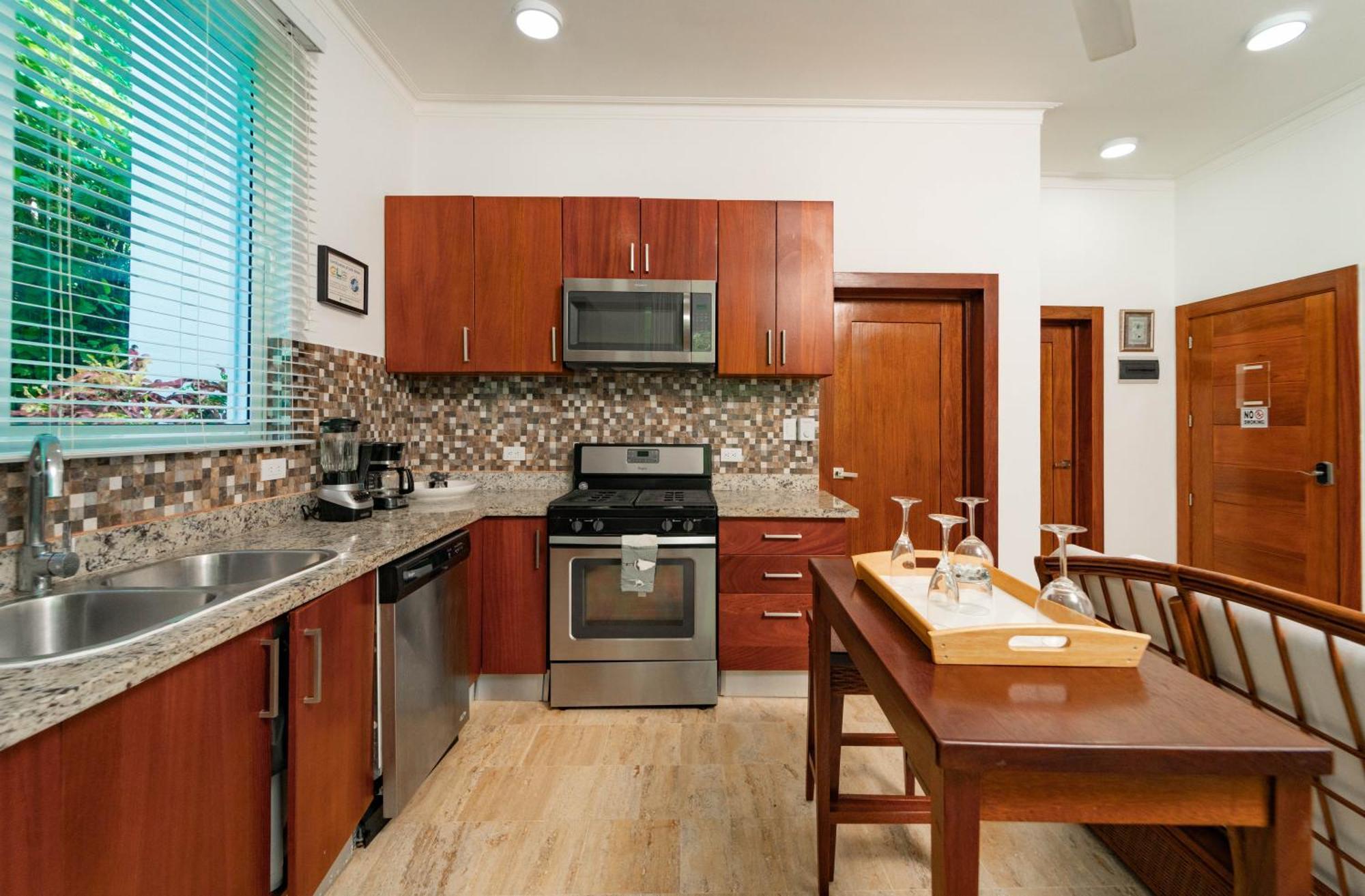 Apartment At Grand Laguna By Calisto