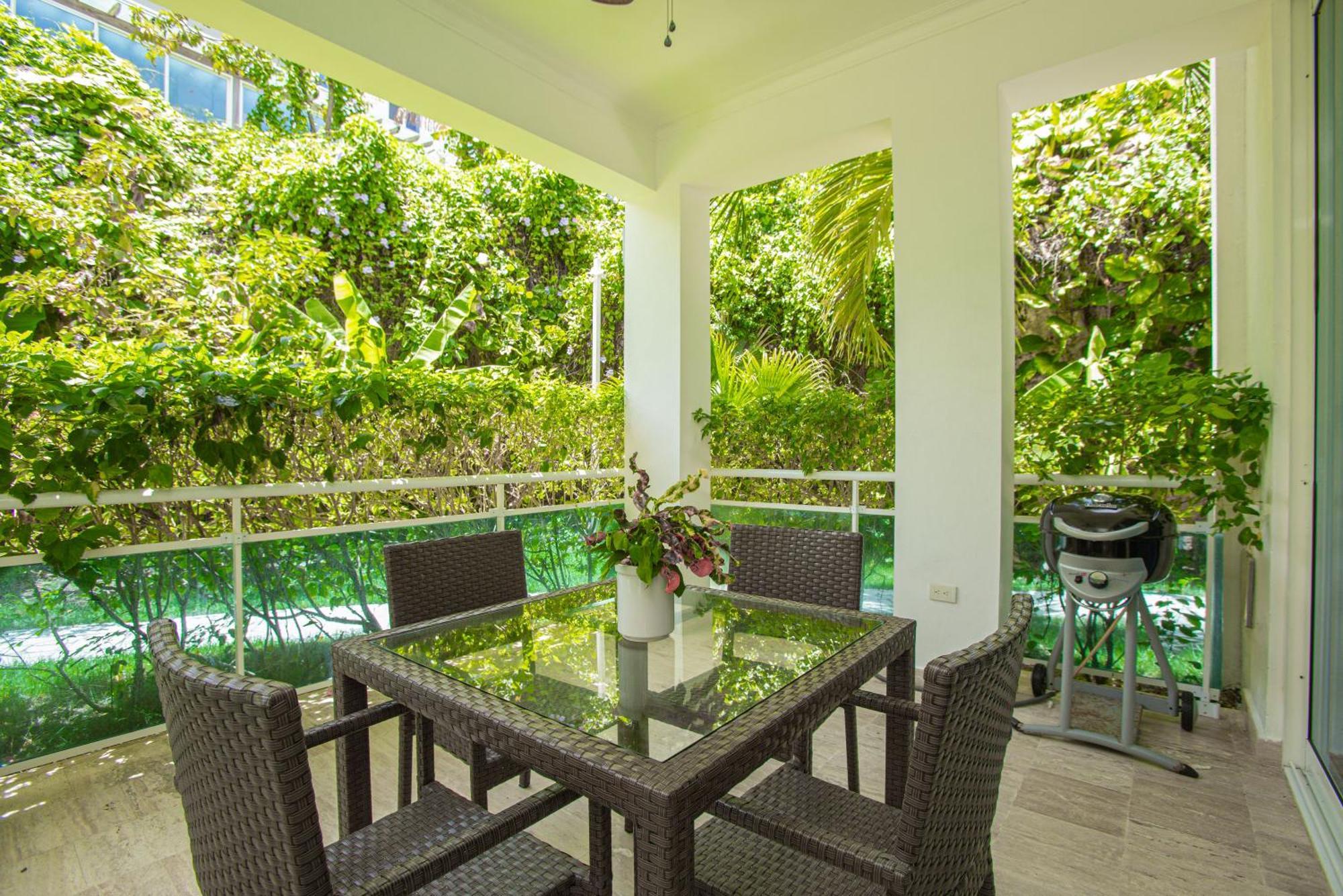 Apartment At Grand Laguna By Calisto