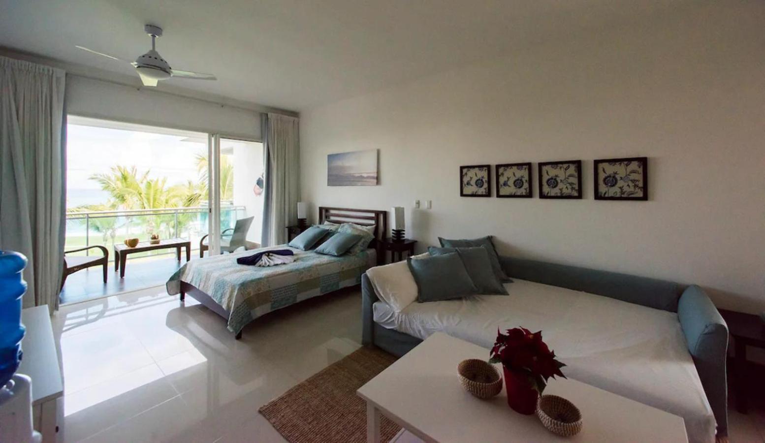 Apartment Seawinds - Beachfront Getaway