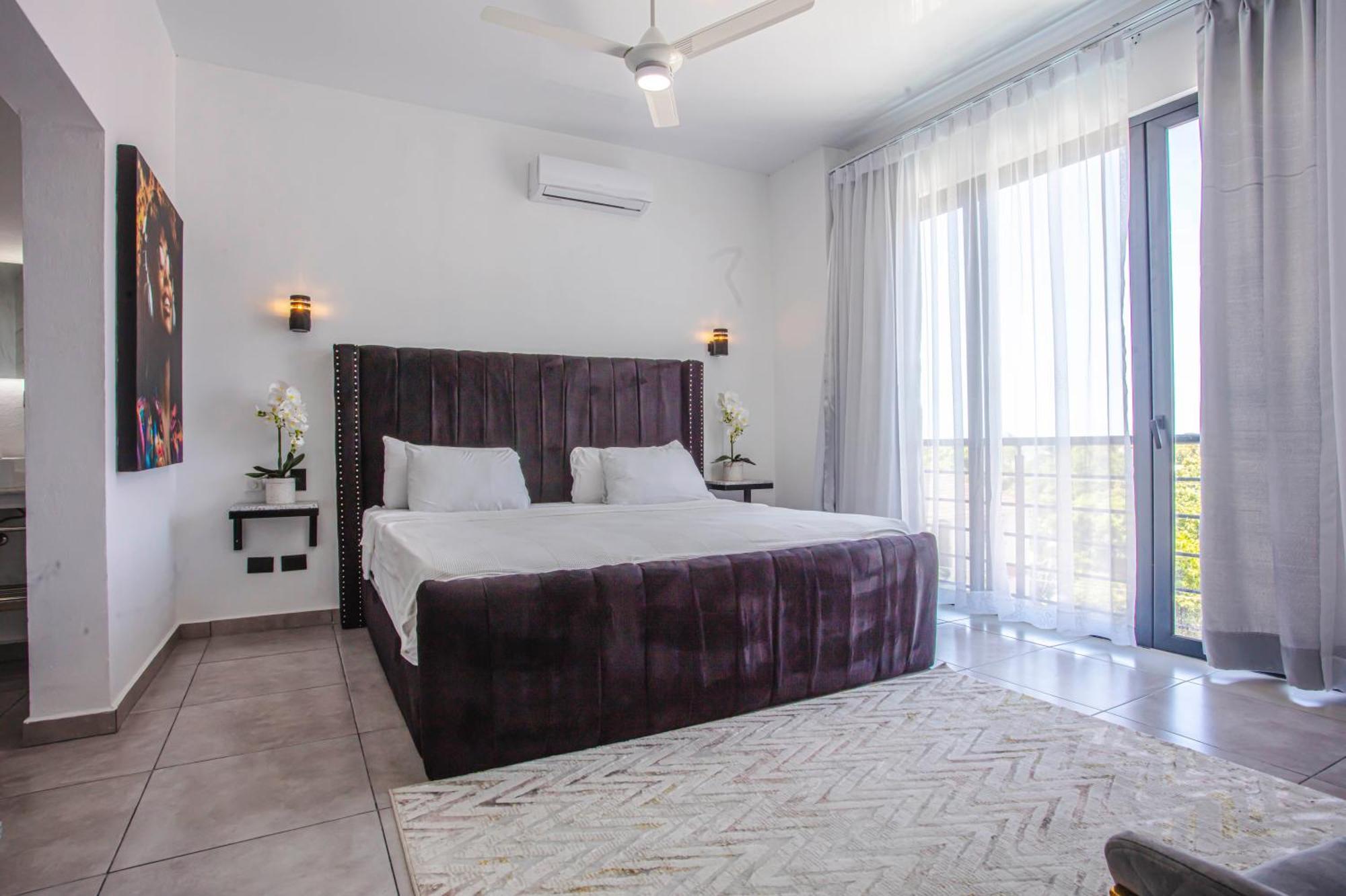Hotel Instyle Residences At Rizz *