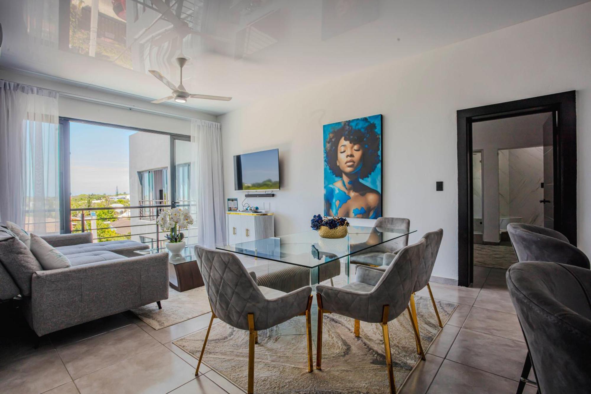 Instyle Residences At Rizz *