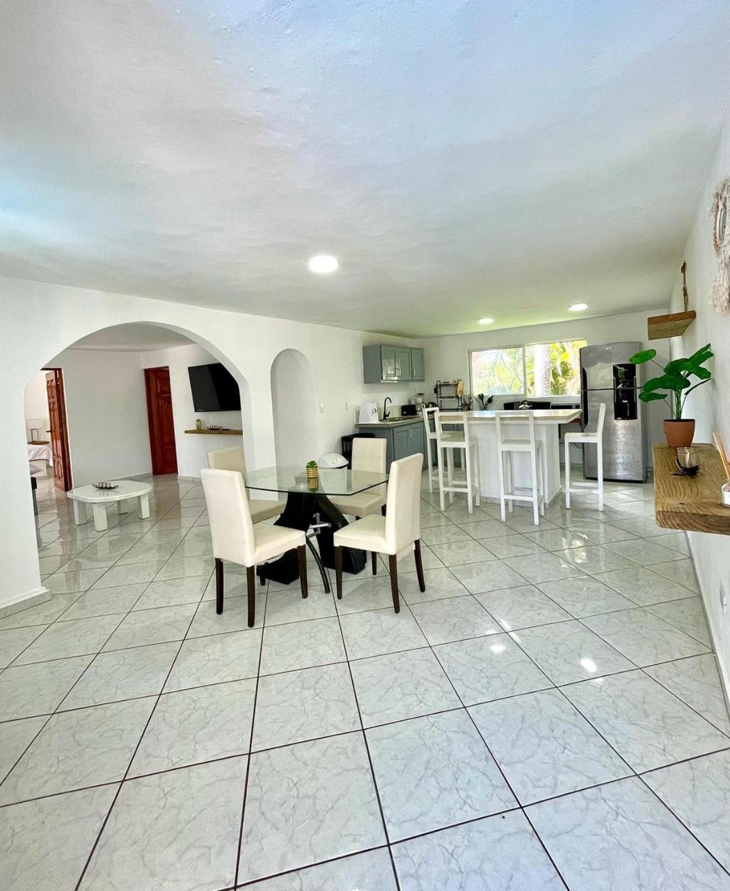 Hummingbird Cabarete
