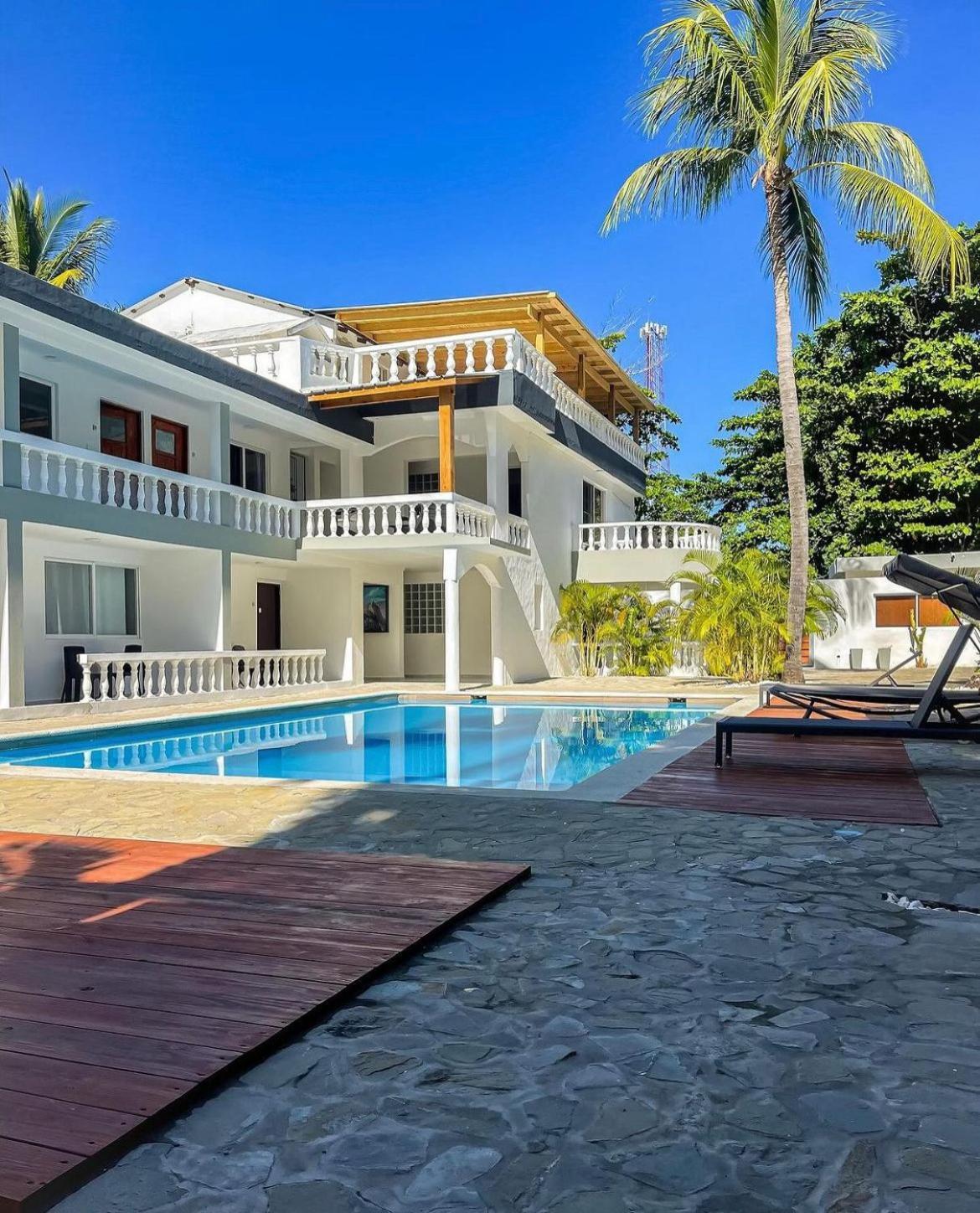 Hummingbird Cabarete
