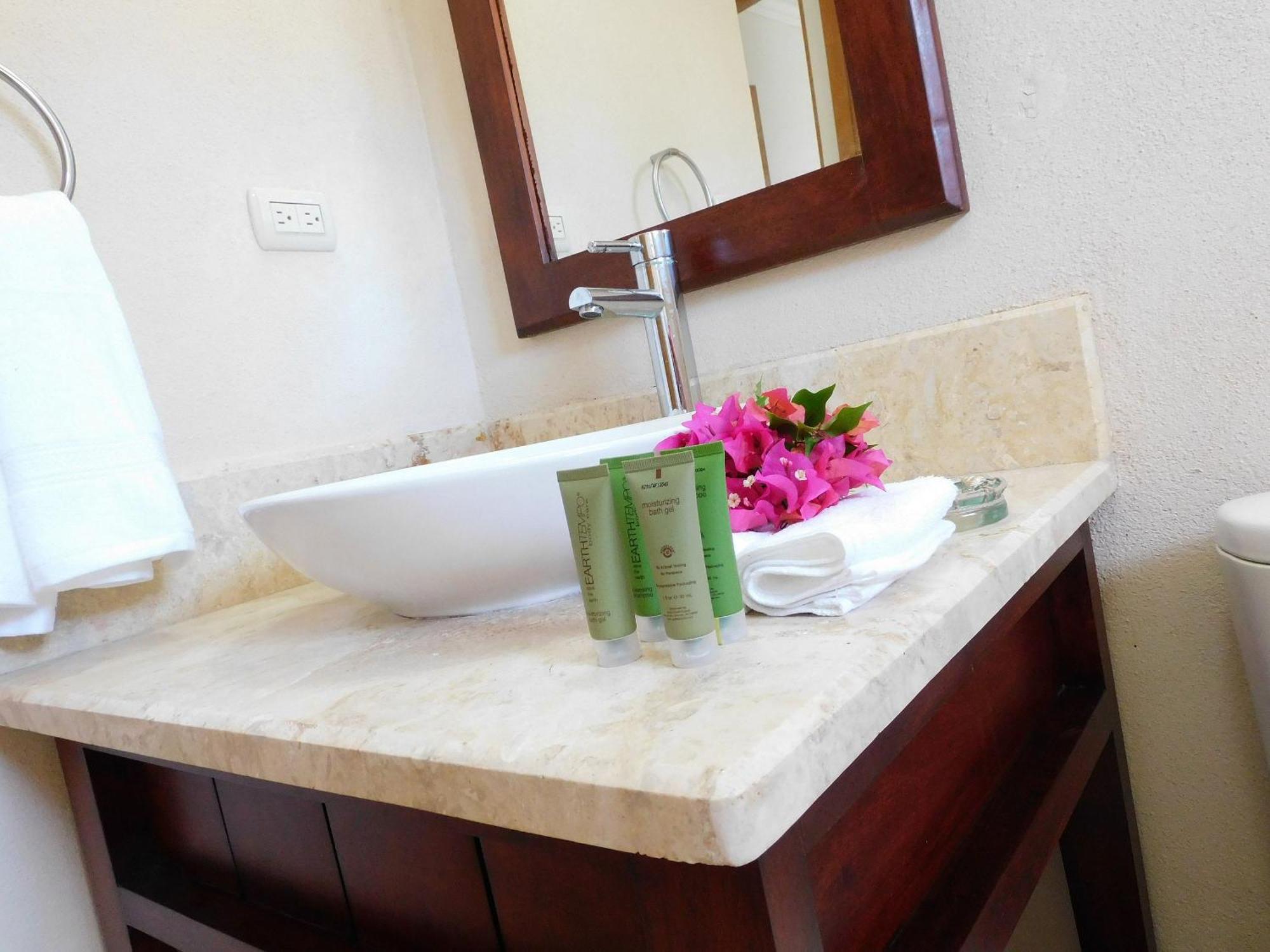 Spectacular Penthouse Ocean Views. Playa Bavaro. Apartment *