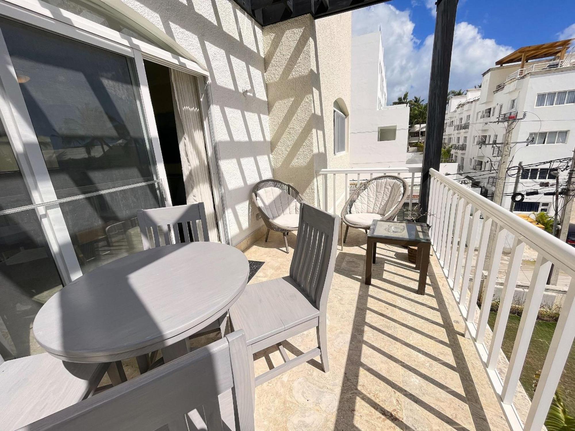 Spectacular Penthouse Ocean Views. Playa Bavaro. *