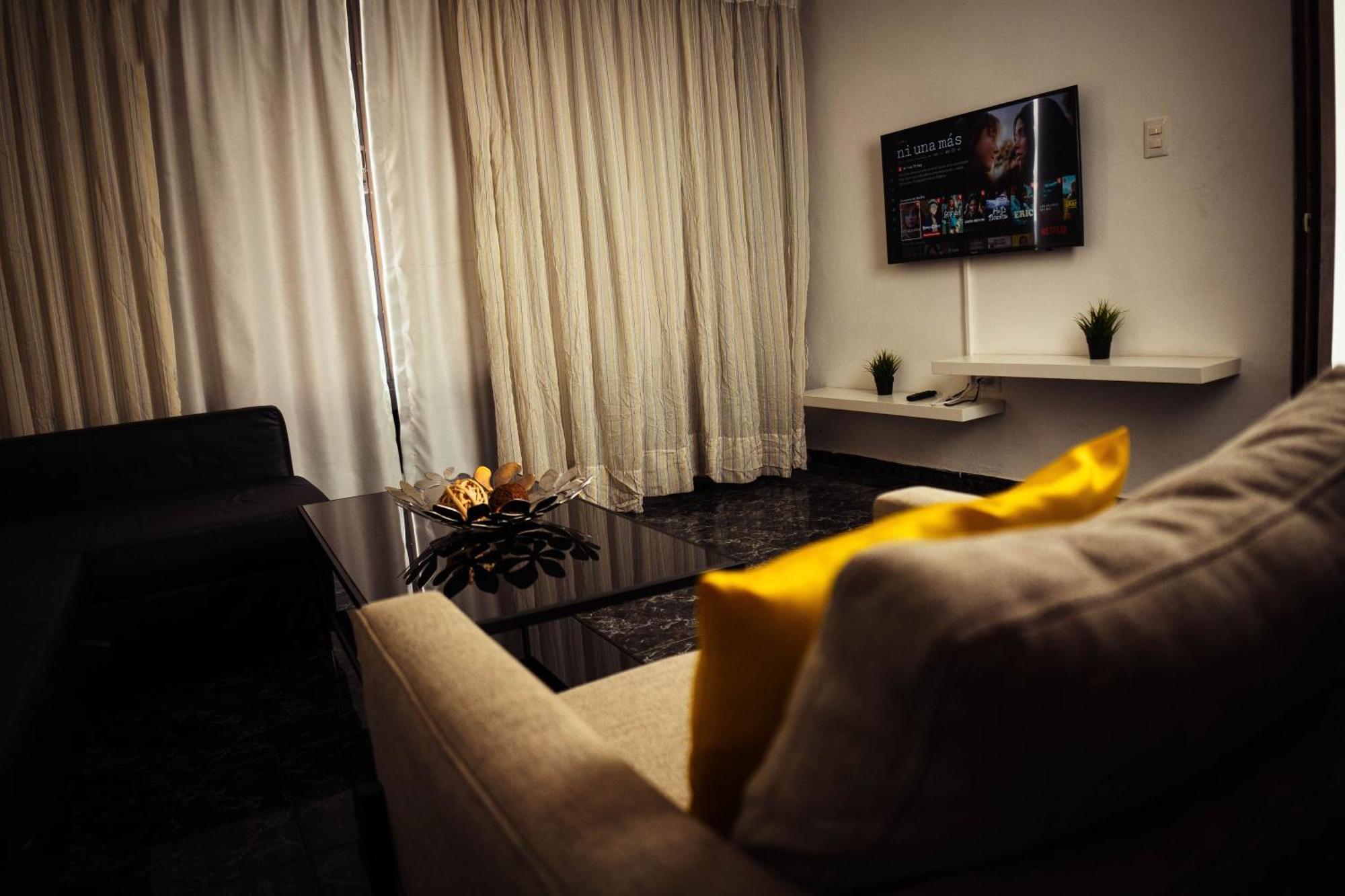 Apartment H1 & H2 - Breakfast & Service - Airport Close *