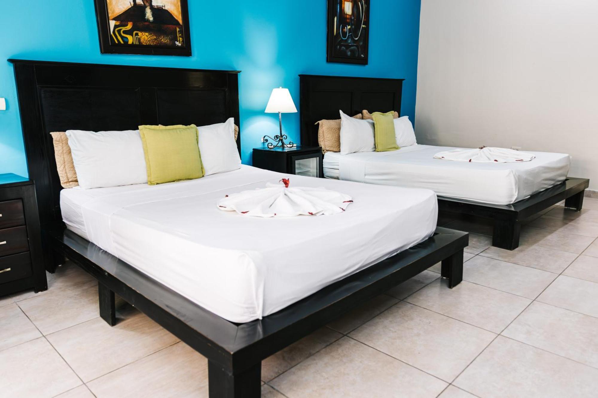 Hotel Plaza Brisas Mt 3*