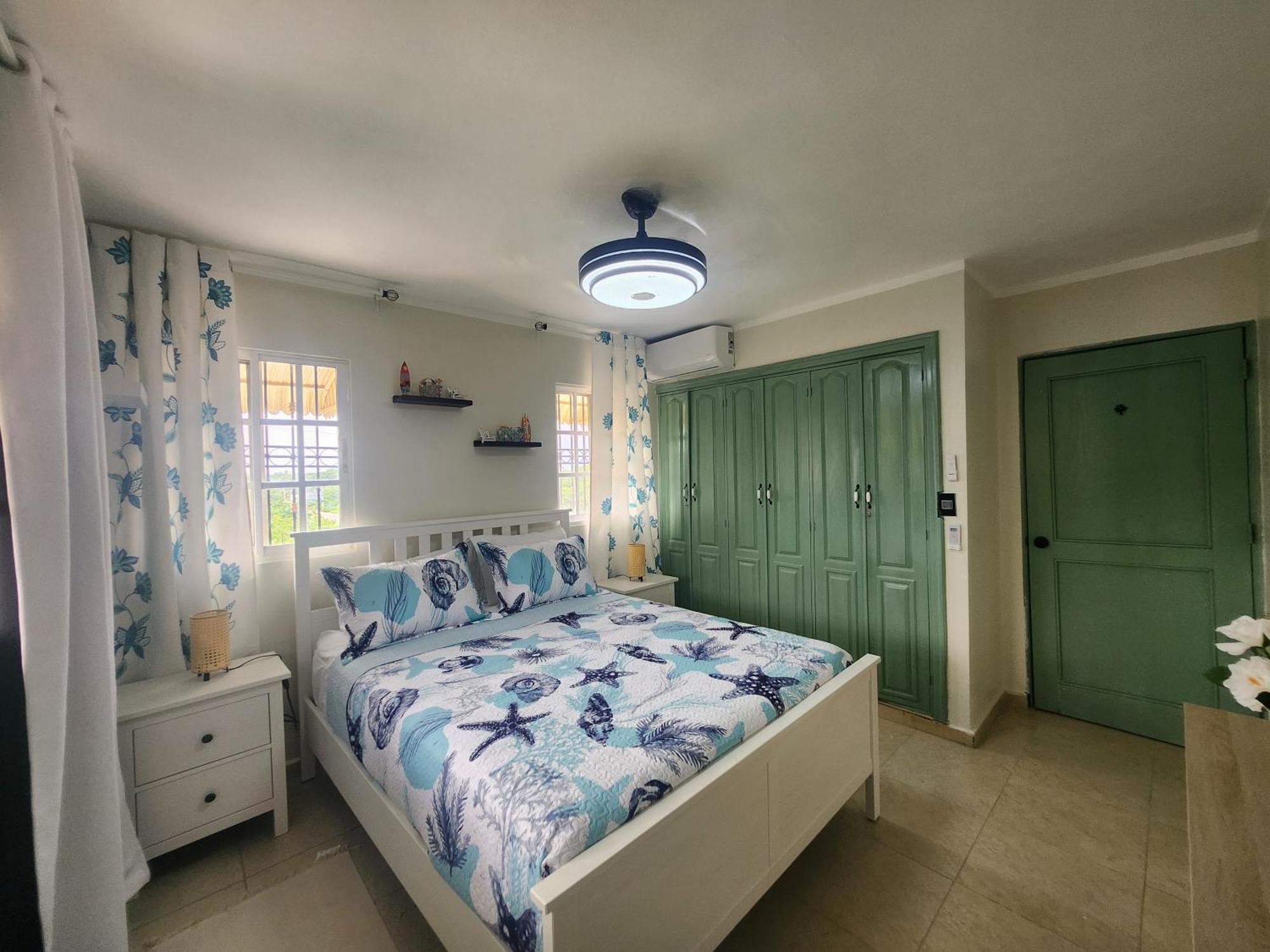 Apartment Casita Linda Larimar - 2Br Apartment With Rooftop, Bay Views, Fast Wifi, Near Beach In Barahona *