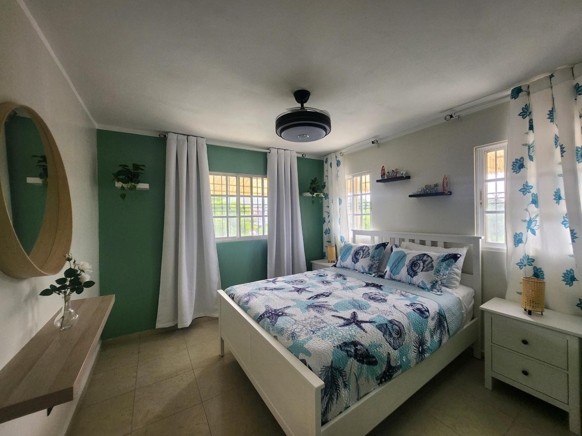 Apartment Casita Linda Larimar - 2Br Apartment With Rooftop, Bay Views, Fast Wifi, Near Beach In Barahona Barahona