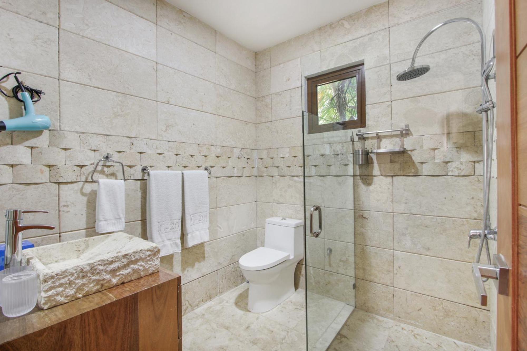 Villa Stunning With Private Pool And Jacuzzi In