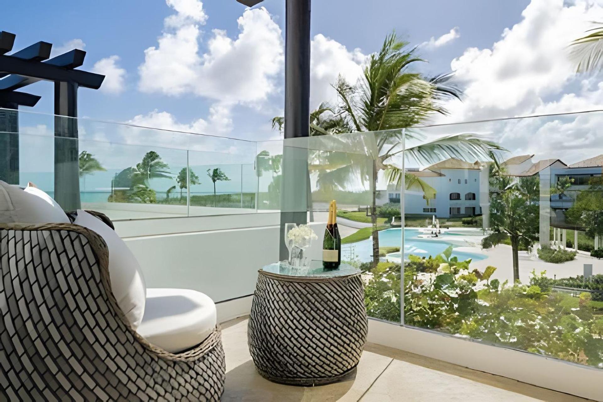 Punta Palmera Front And Pool Views Cap Cana *