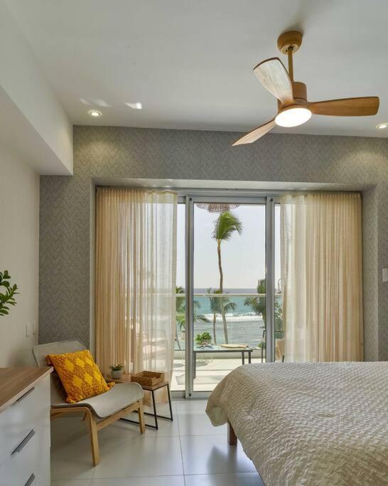 Aquarella Sunset Caribbean Beachfront Gataway Apartment