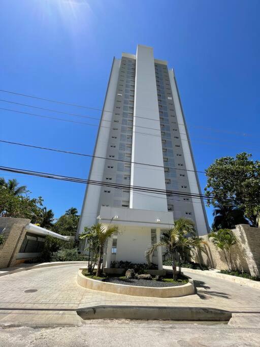 Aquarella Sunset Caribbean Beachfront Gataway Apartment *