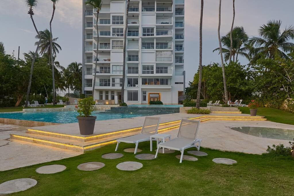 Aquarella Sunset Caribbean Beachfront Gataway Apartment *