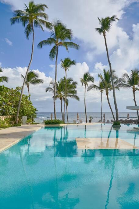 Aquarella Sunset Caribbean Beachfront Gataway Apartment