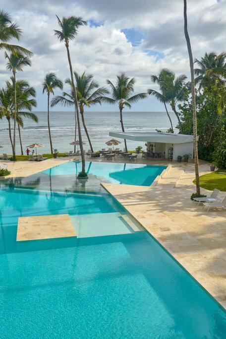 Aquarella Sunset Caribbean Beachfront Gataway Apartment *