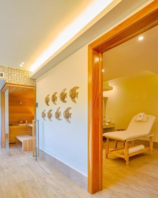 Aquarella Sunset Caribbean Beachfront Gataway Apartment *