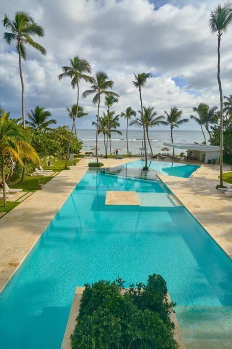 Aquarella Sunset Caribbean Beachfront Gataway Apartment