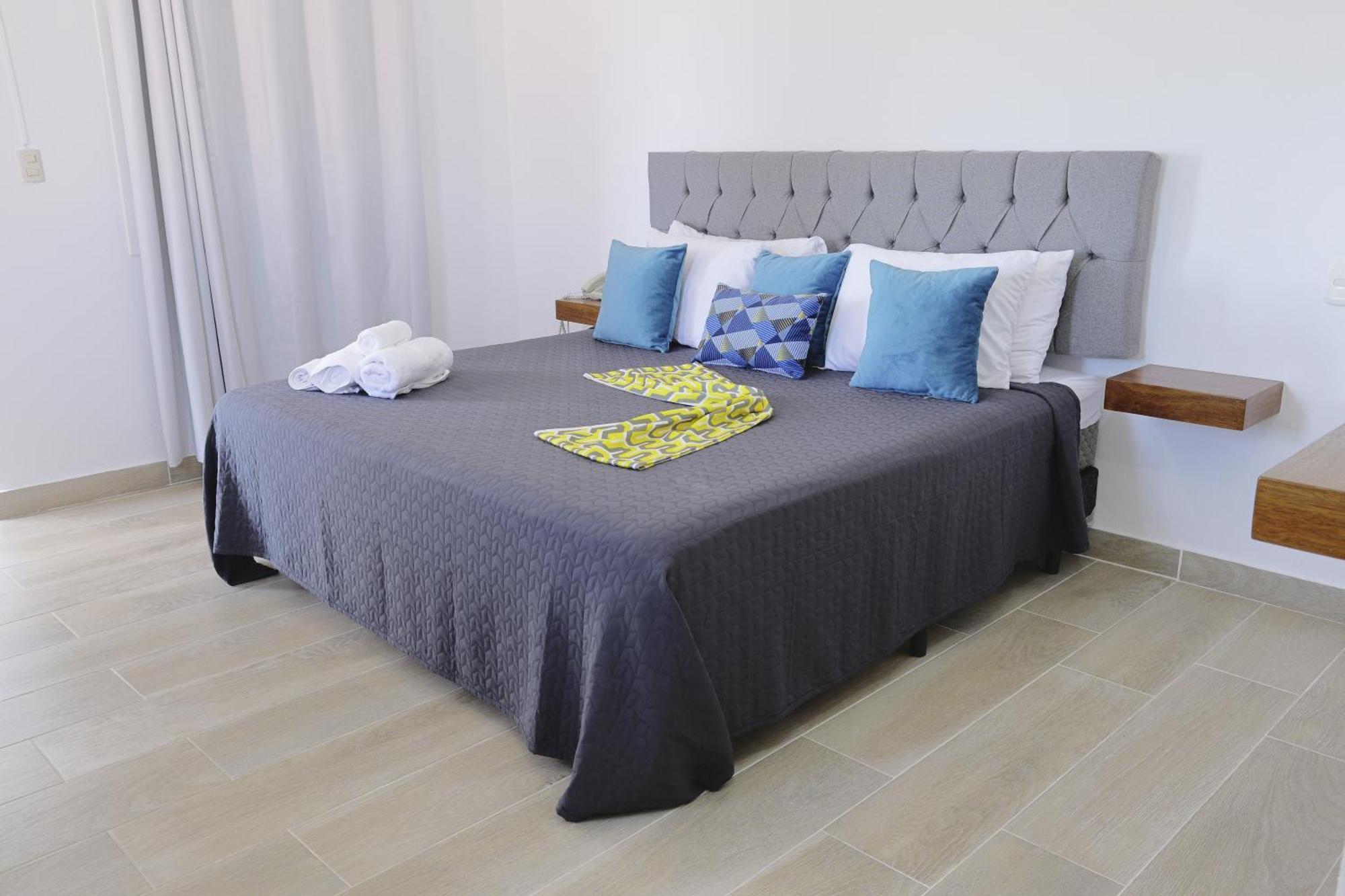 Hotel Capriccio Mare Y Restaurante