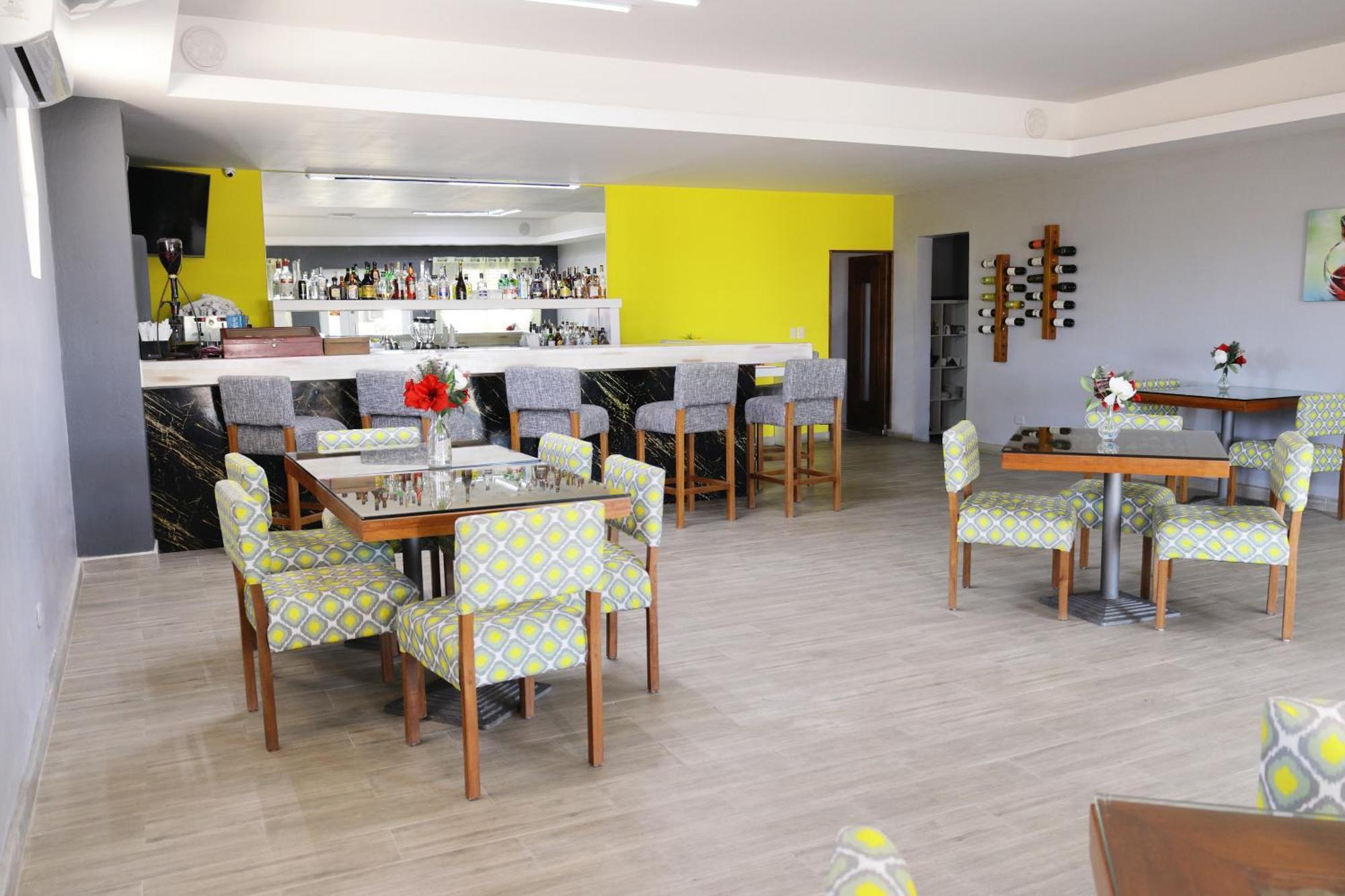 Capriccio Mare Y Restaurante Hotel 3*