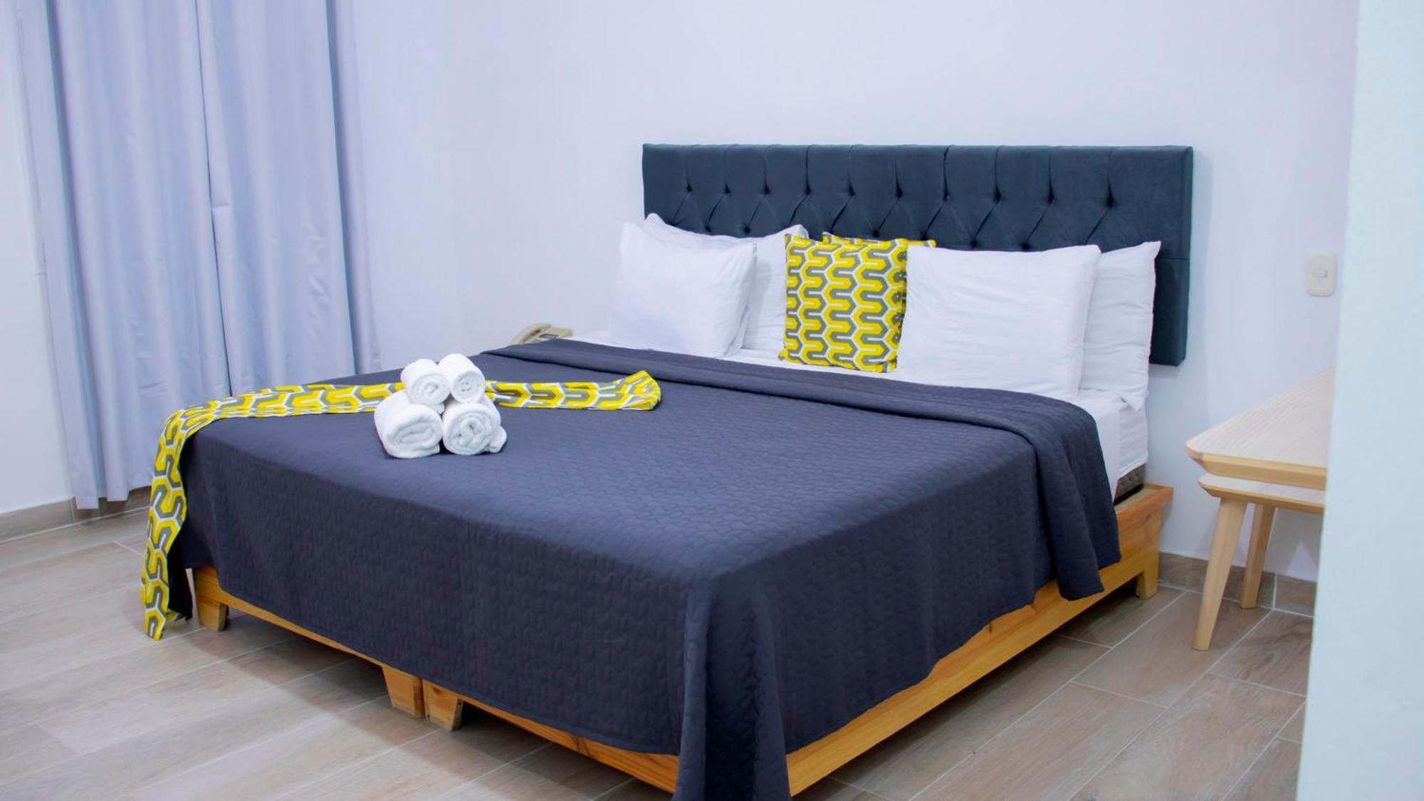 Hotel Capriccio Mare Y Restaurante 3*