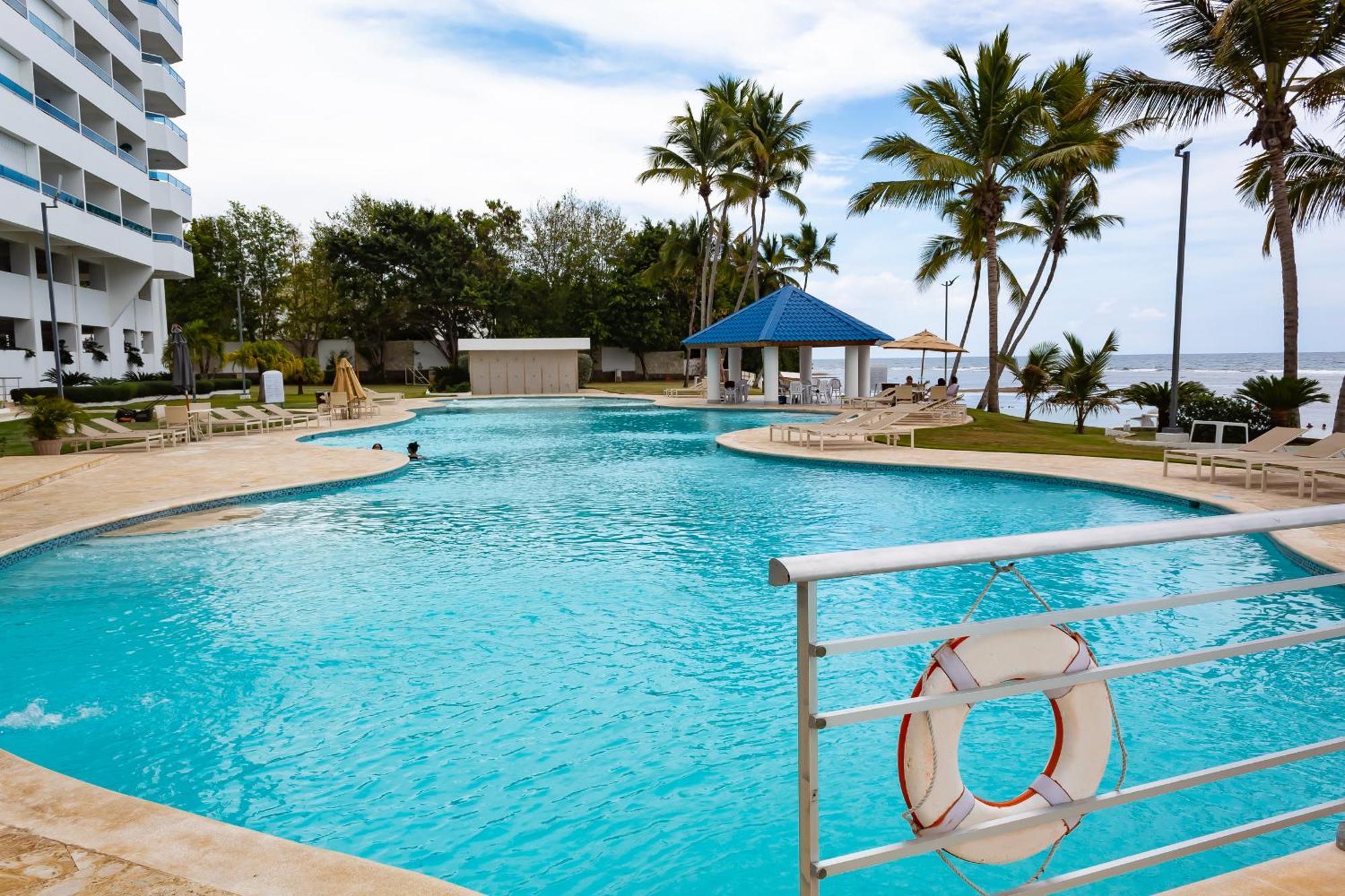 Olas Beachfront View Apartment *