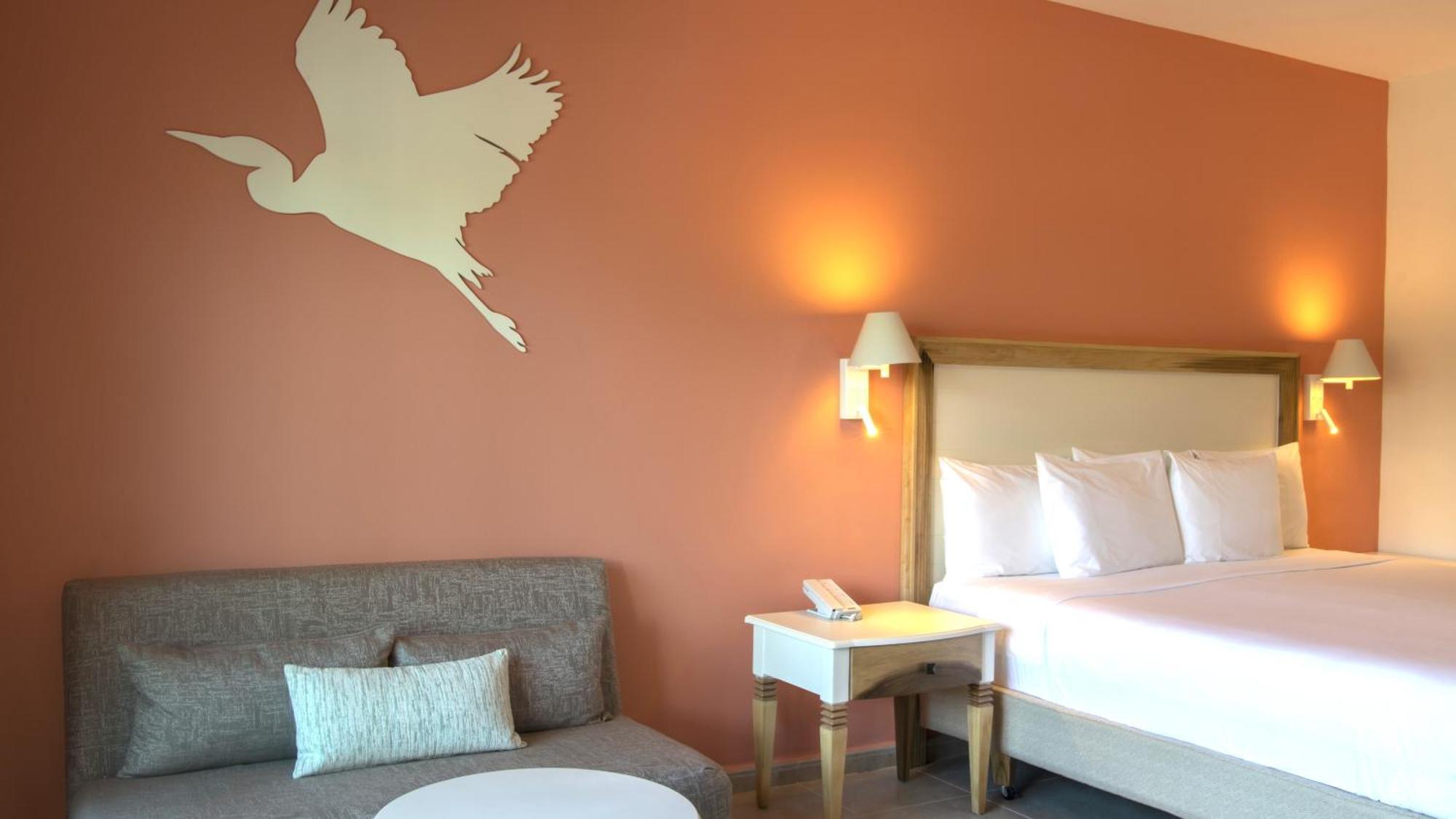 Iberostar Waves