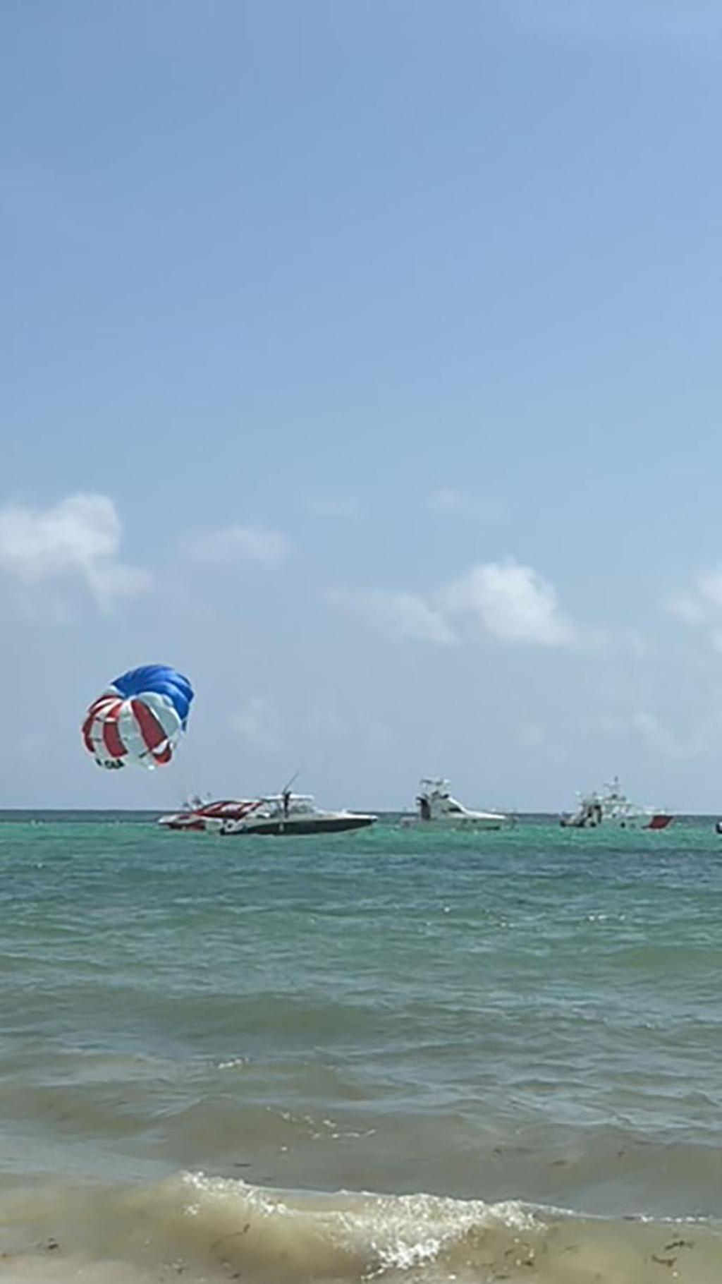 Apartment Ocean Views & Private Beach! Luxury 4bdr Getaway