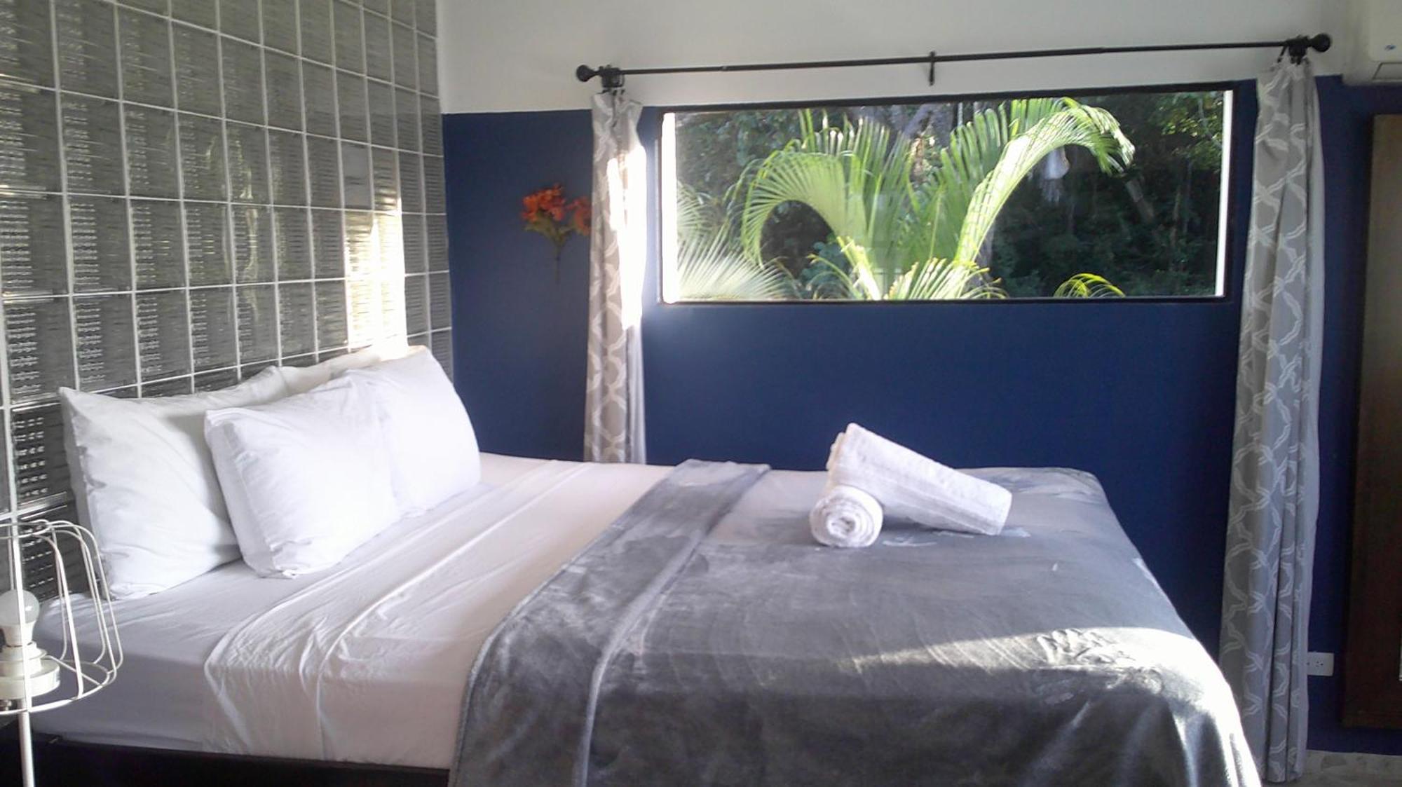 E&j Boutique Residences 3*