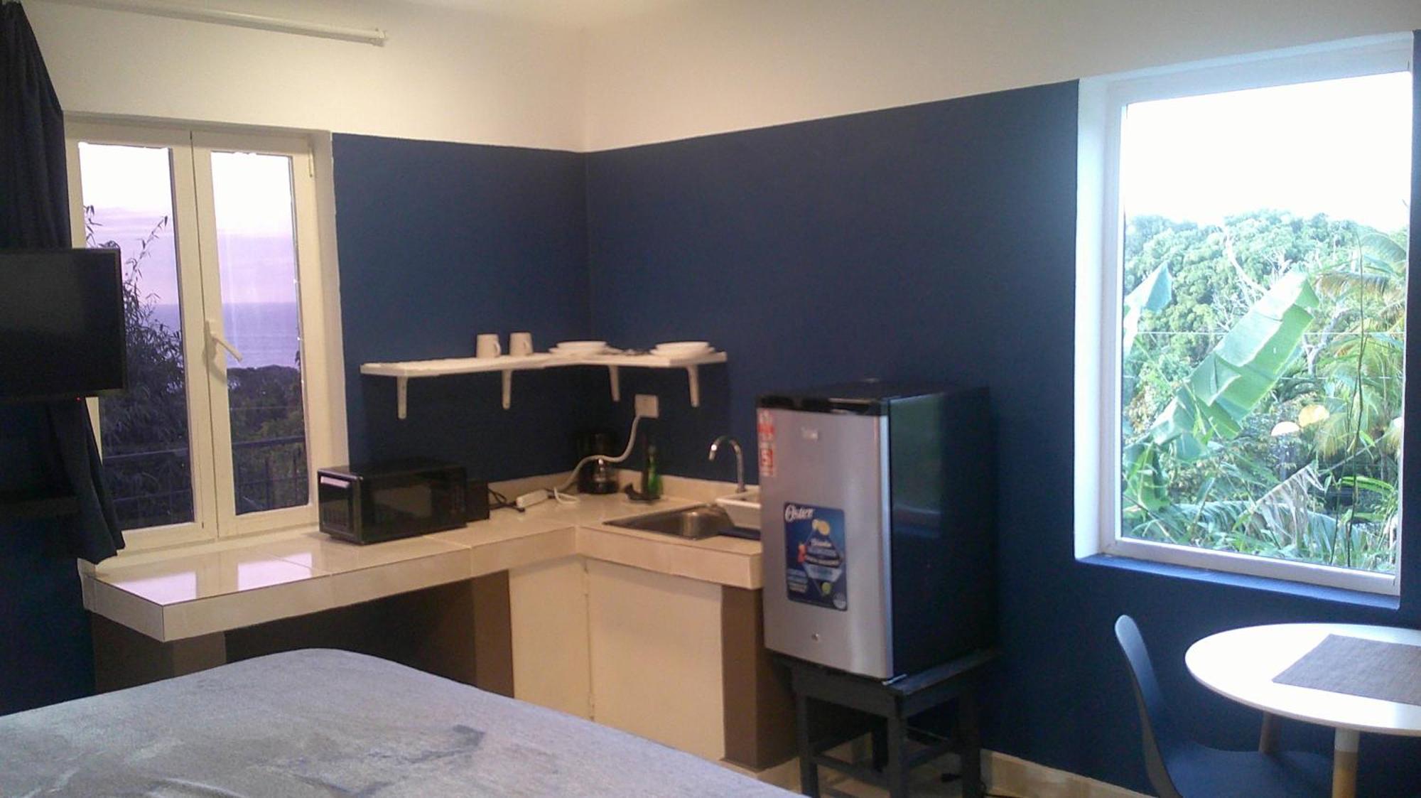 E&j Boutique Residences Guest house