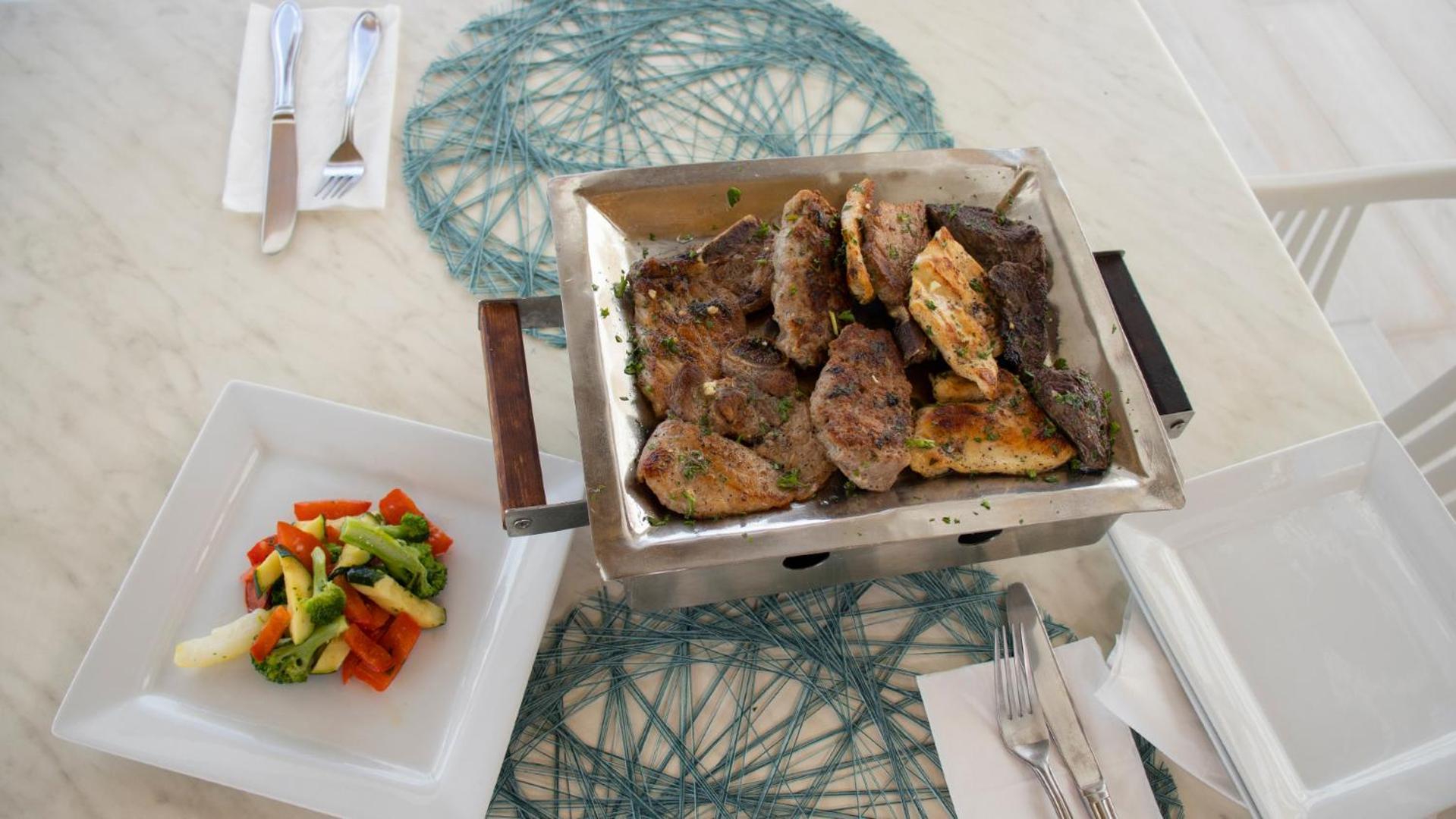 Capriccio Mare Y Restaurante Hotel 3*