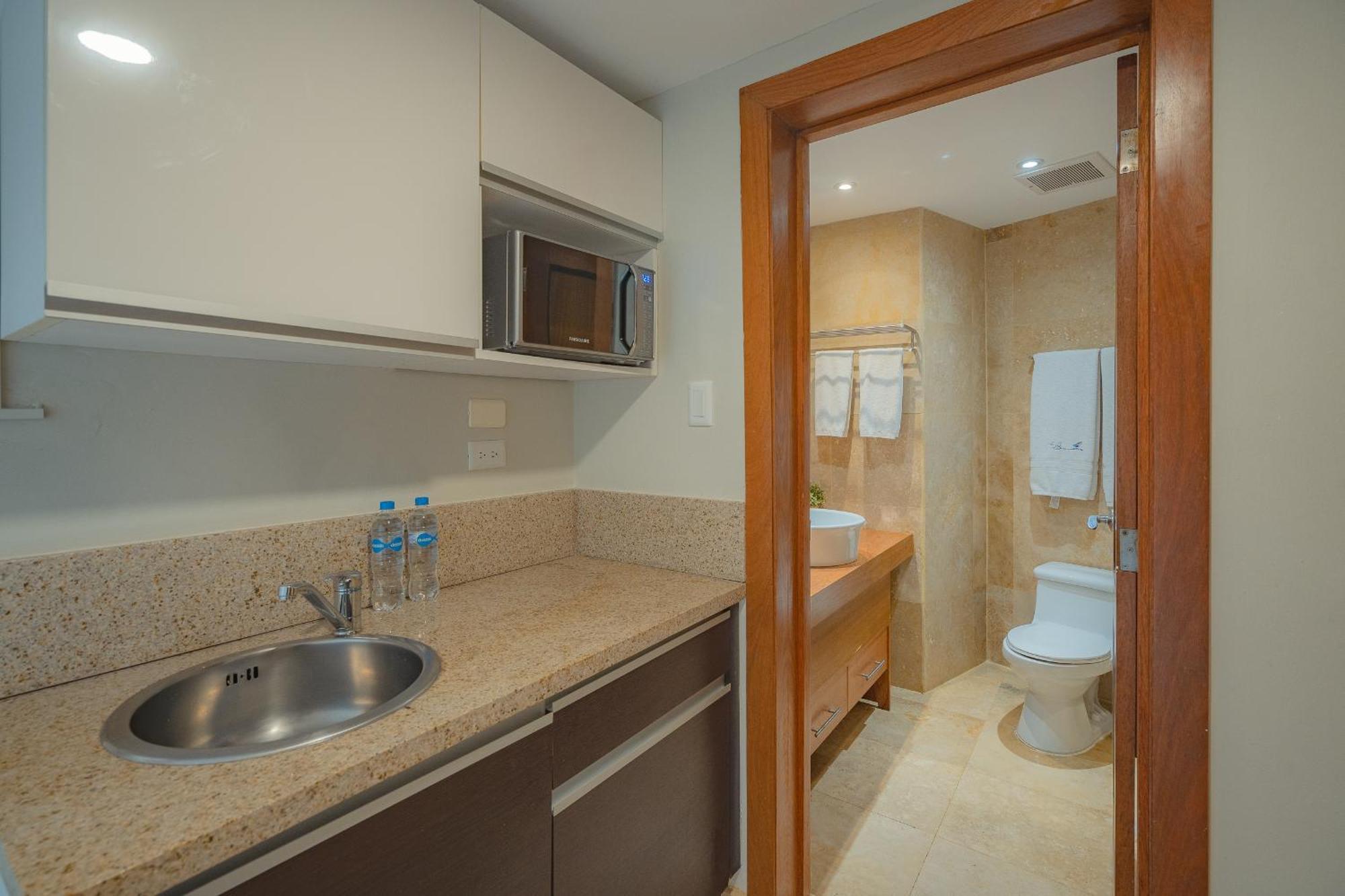 The Bannister & Yacht Club By Mint Hotel Samana