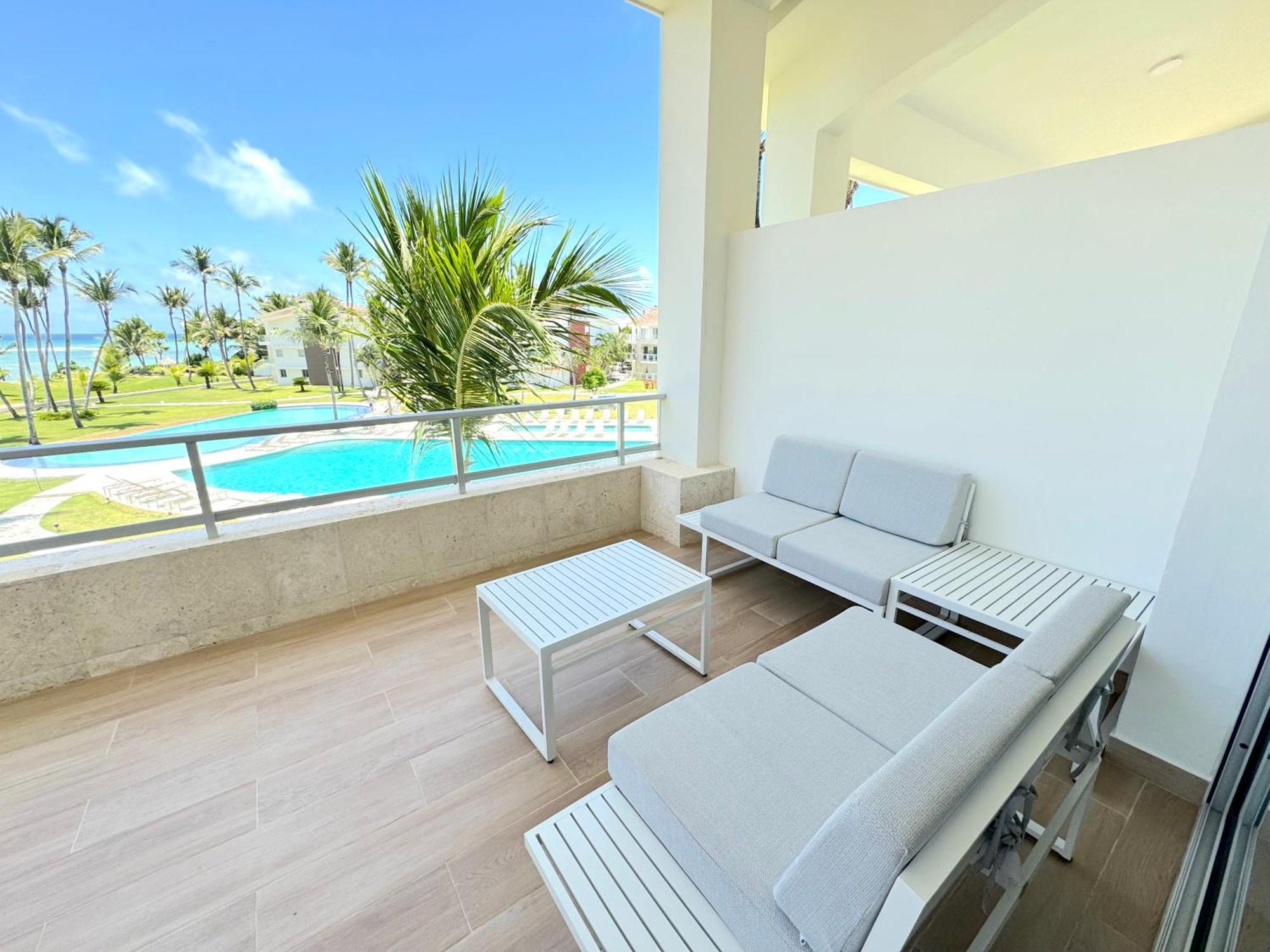 Apartment Front By Playa Palmera