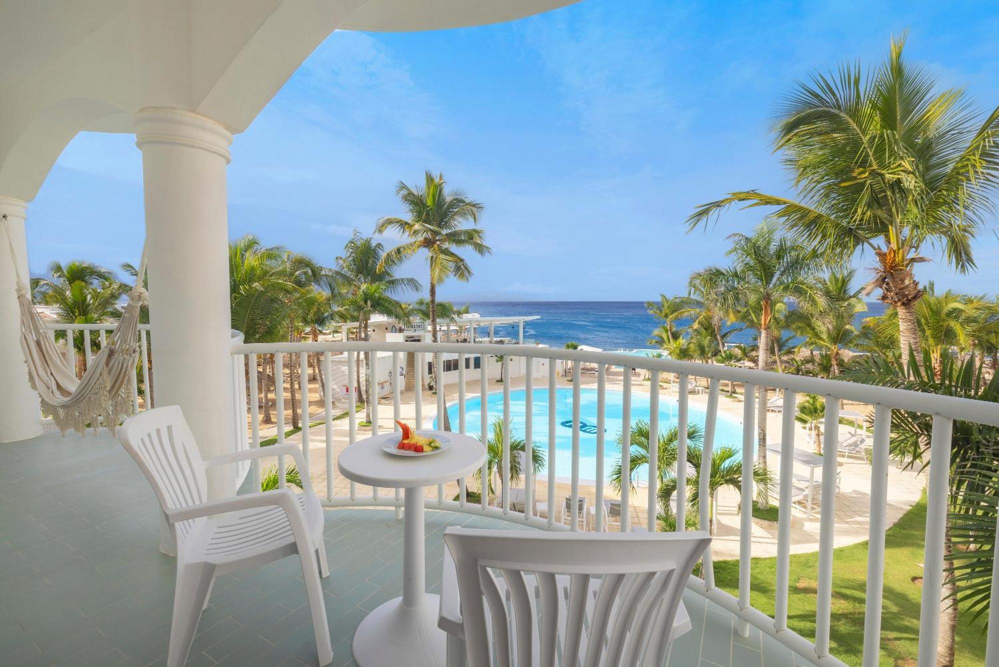 Hm Alma De (adults Only) 4*