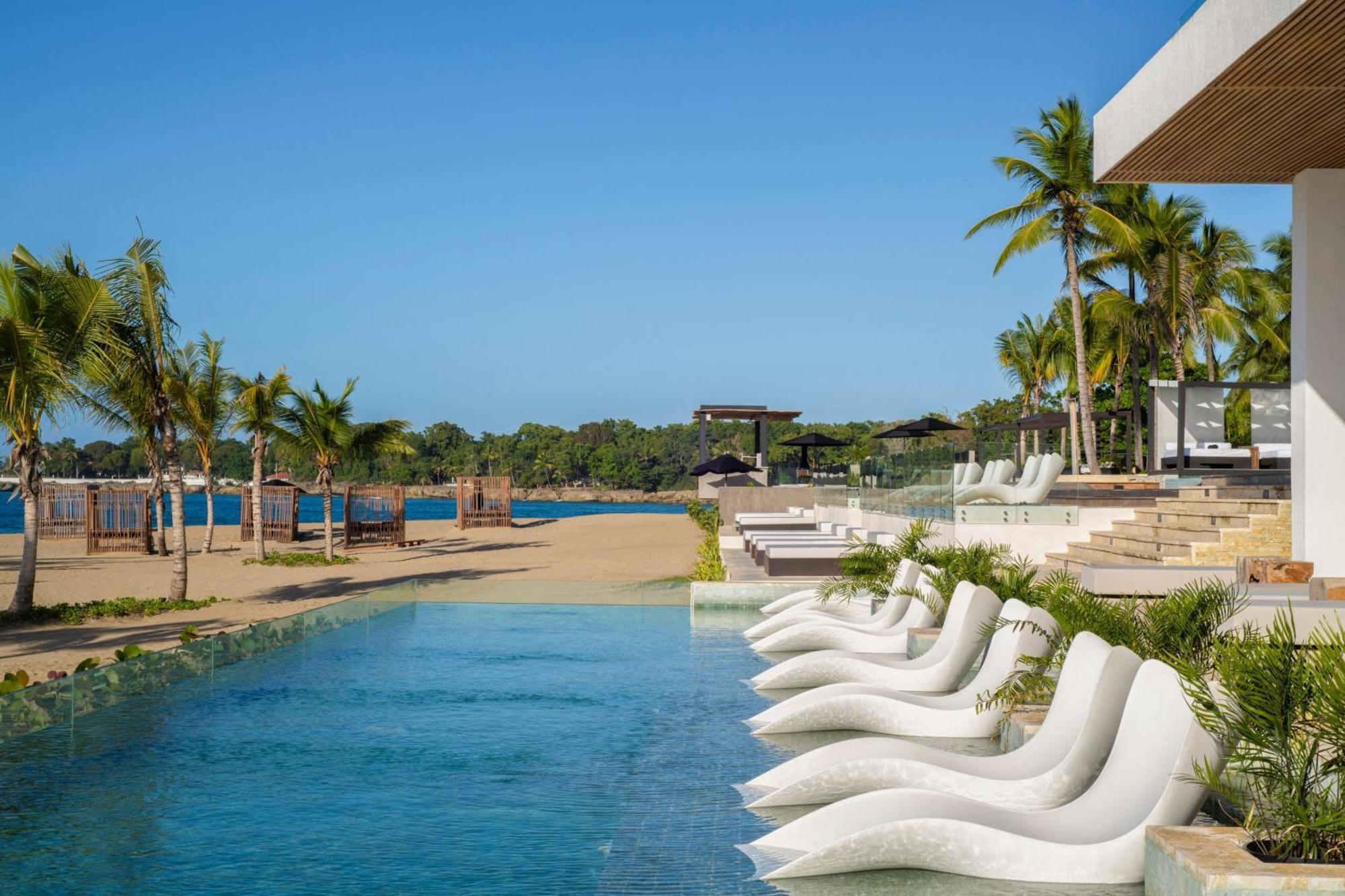 The Ocean Club, A Luxury Collection Resort, Costa Norte Hotel