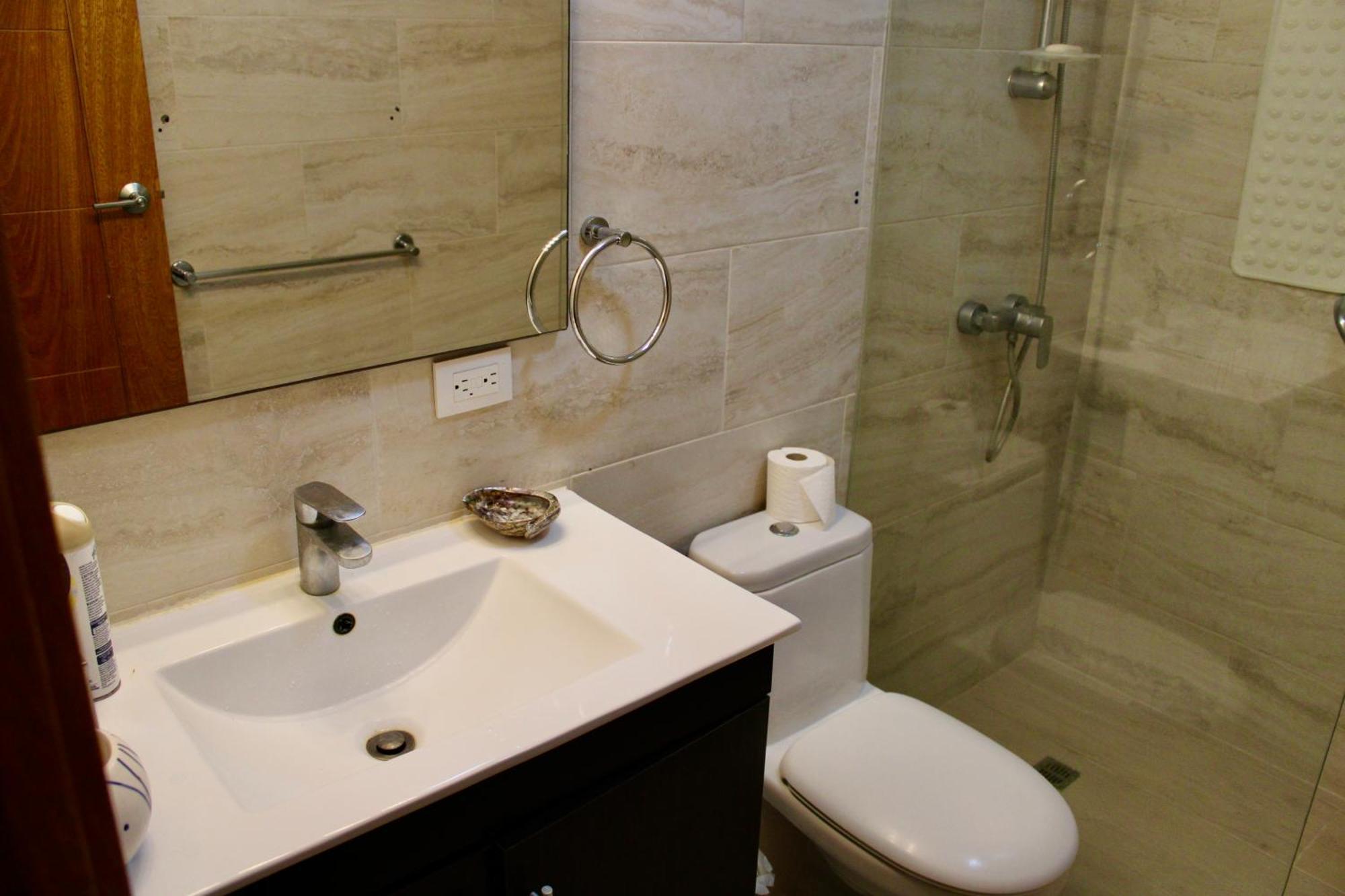 Lasolastower-juandolio-2br-3bds-7px-wifi-hugeterrace-seaview *