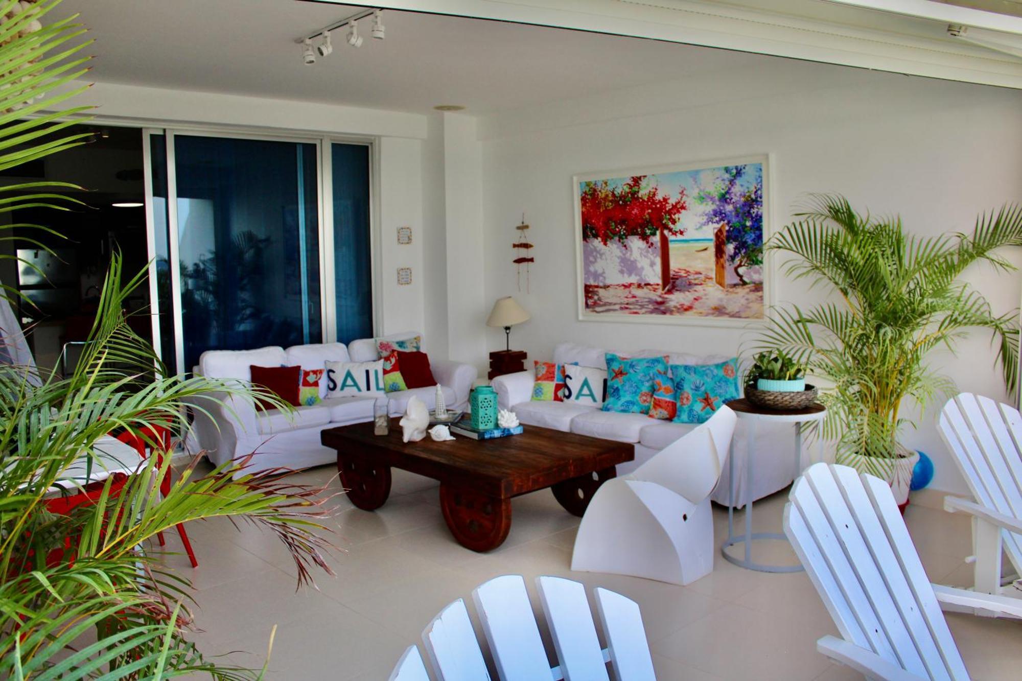 Apartment Lasolastower-juandolio-2br-3bds-7px-wifi-hugeterrace-seaview *
