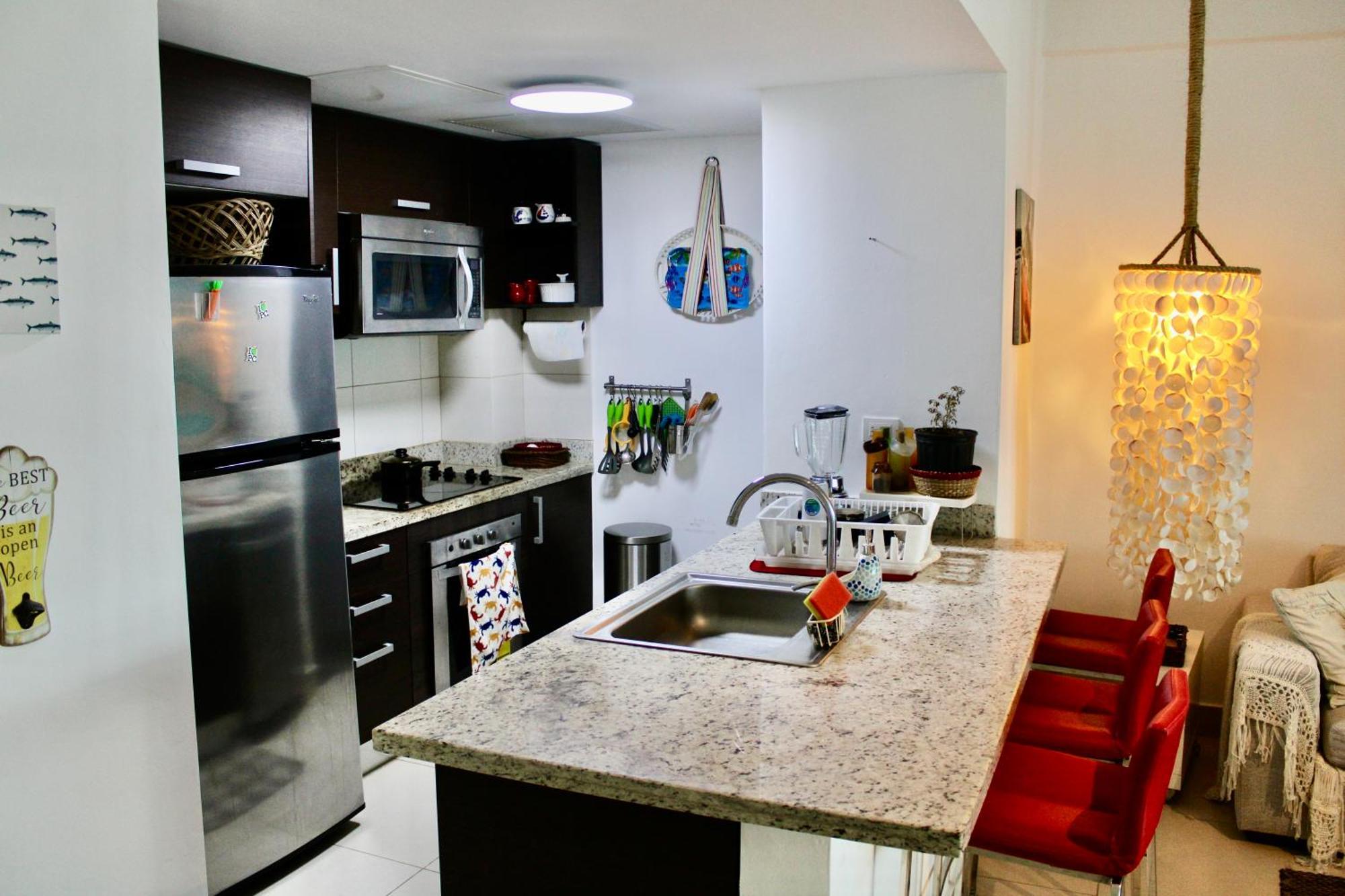 Lasolastower-juandolio-2br-3bds-7px-wifi-hugeterrace-seaview