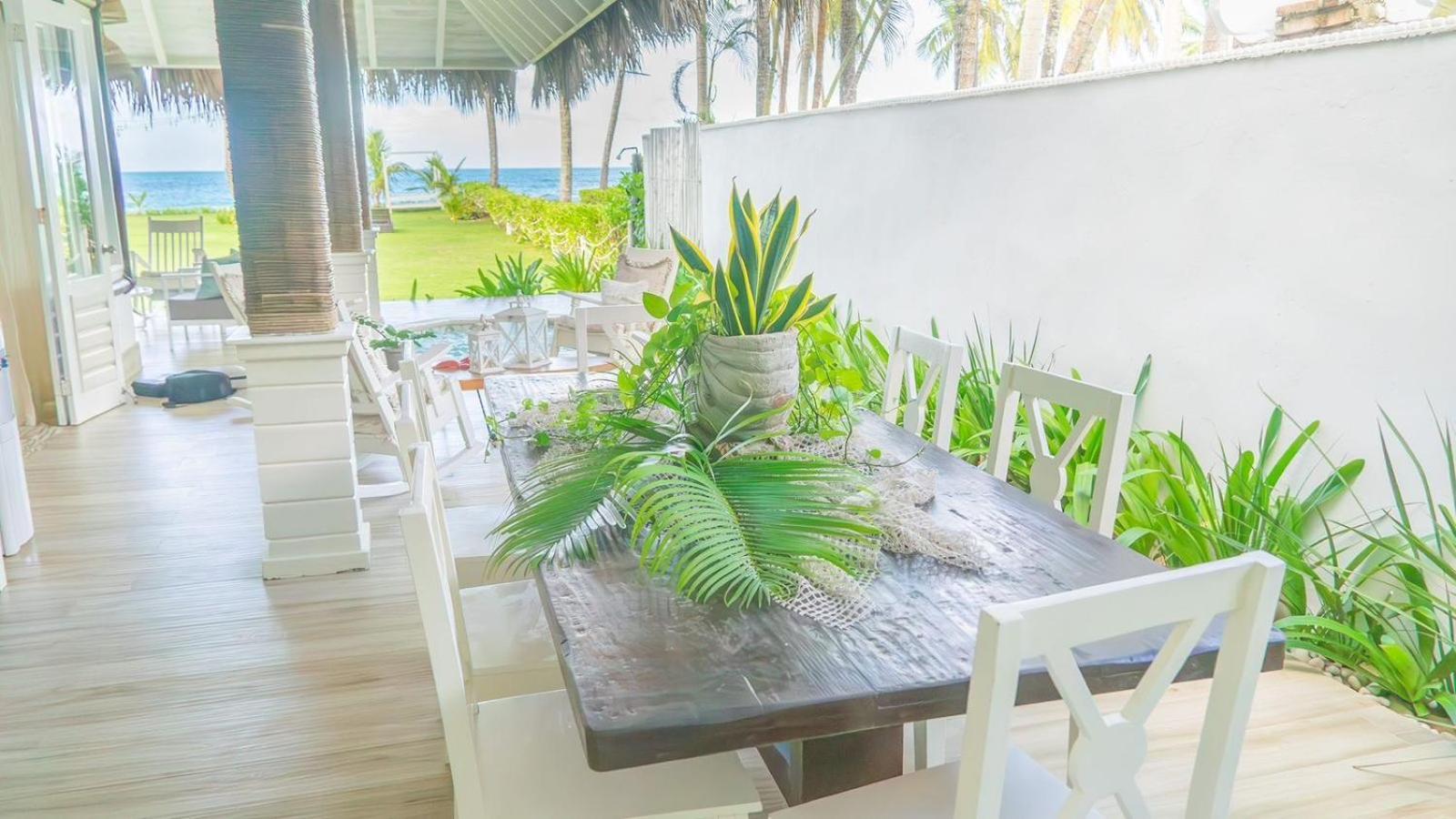 Villa Maranata Complex 5 3brd Frontbeach