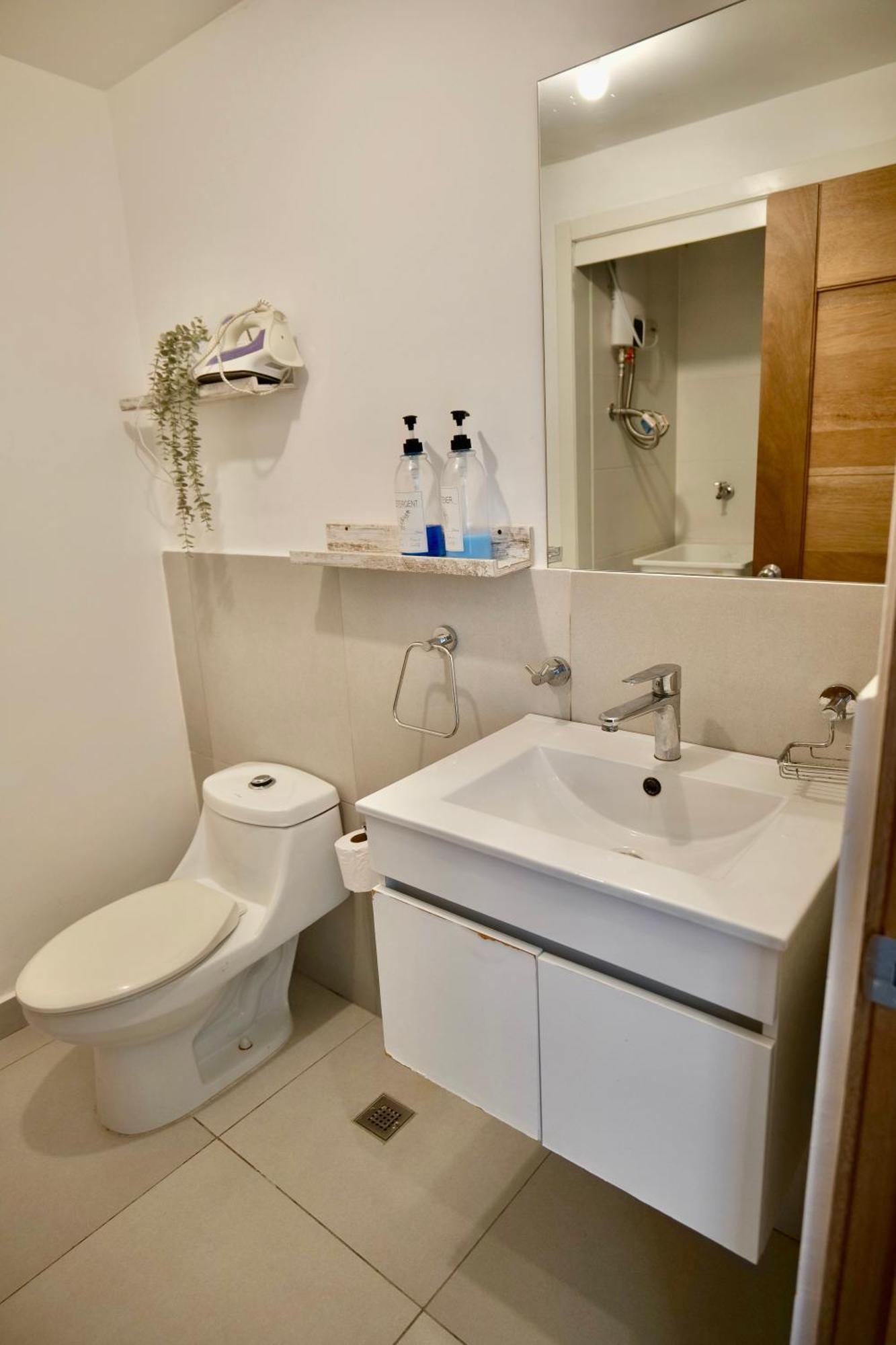 Apartment Kendasoltower Juandolio-seaview-1br-2bds-4px-wifi-tv-ac-newtower *