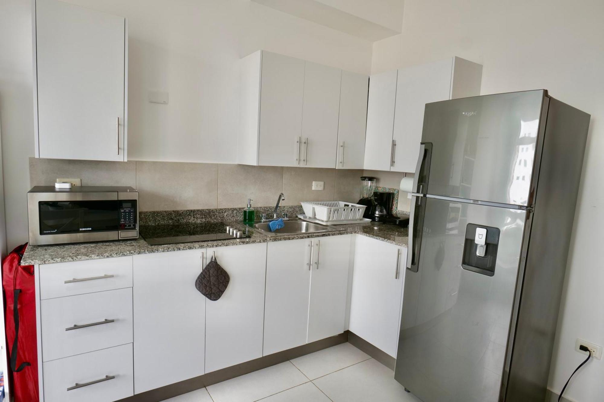 Kendasoltower Juandolio-seaview-1br-2bds-4px-wifi-tv-ac-newtower *