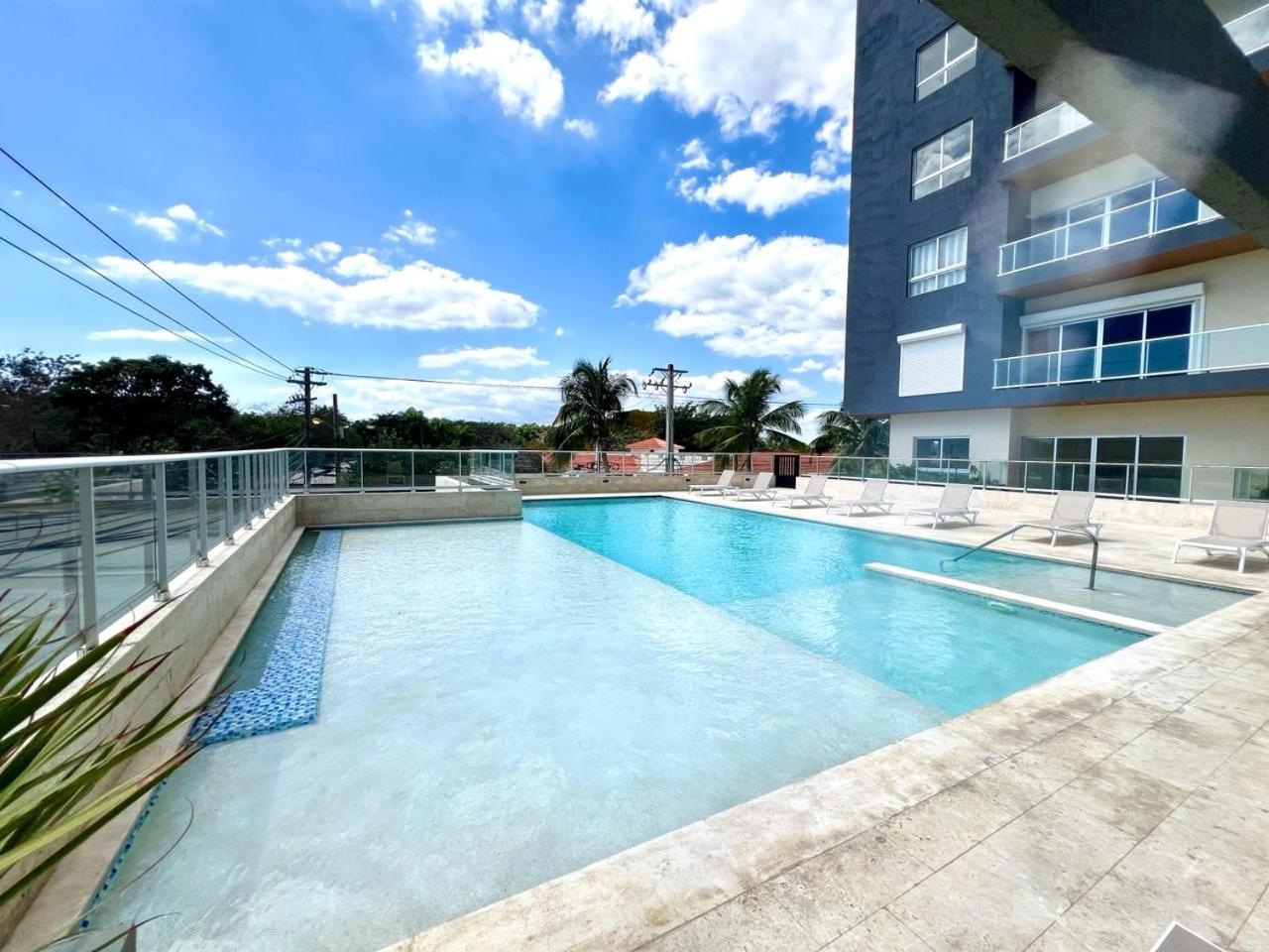 Apartment Kendasoltower Juandolio-seaview-1br-2bds-4px-wifi-tv-ac-newtower